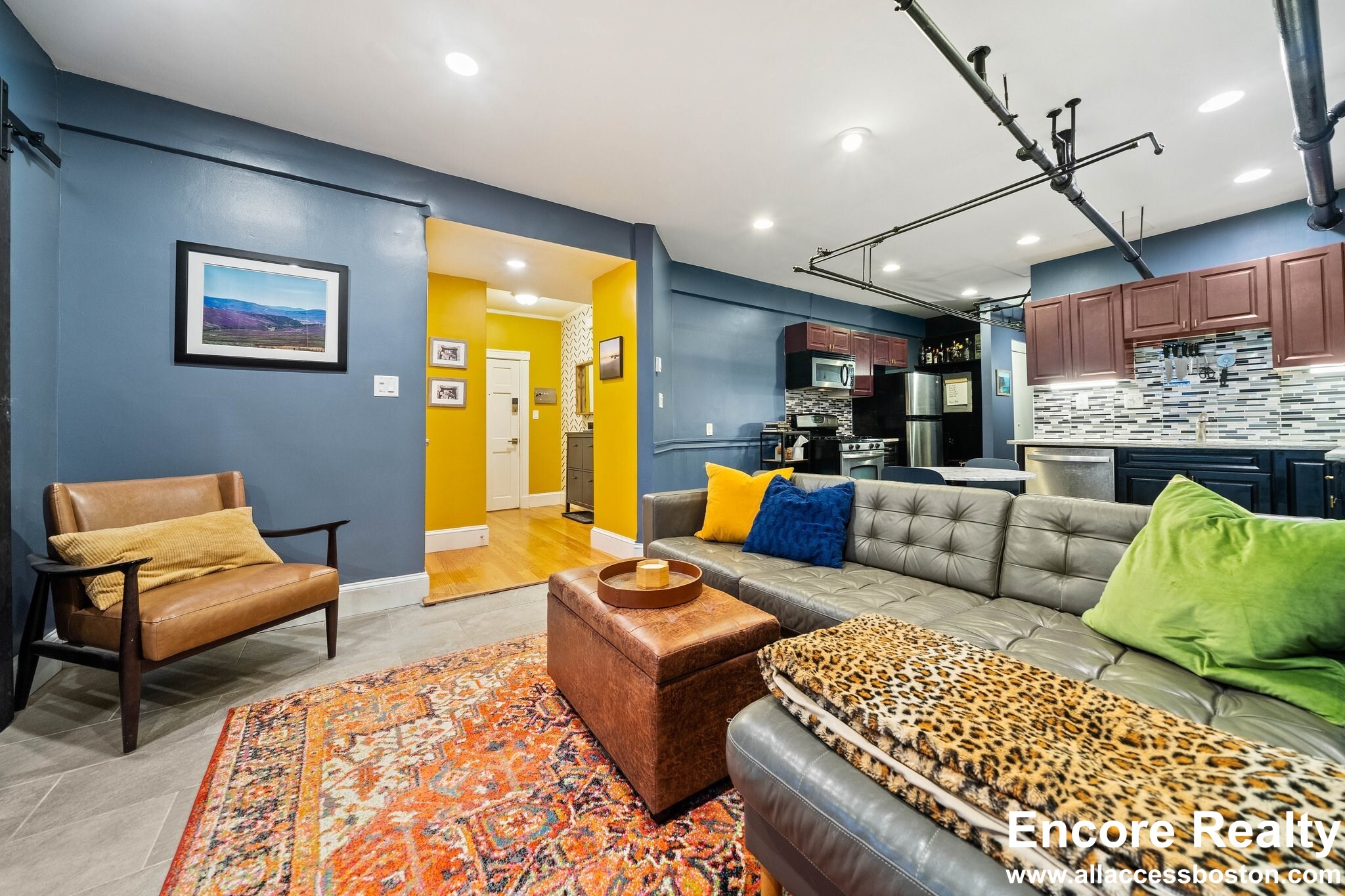 1038 Beacon St, Brookline