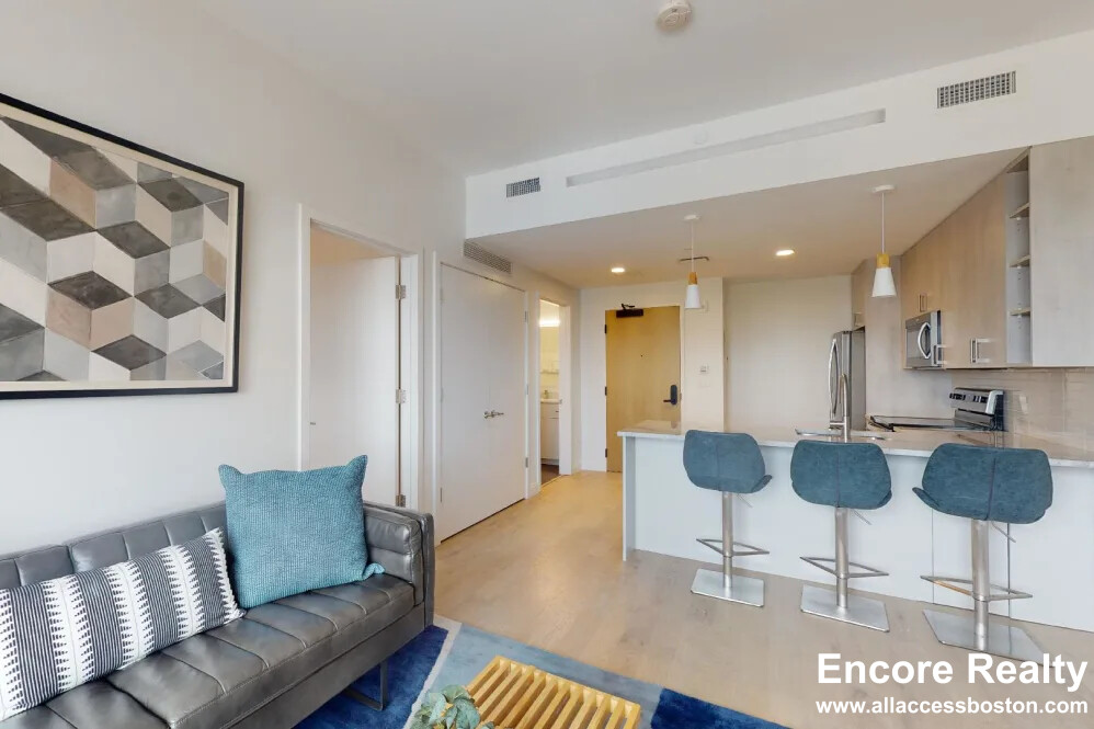 55 Brighton Ave, Allston