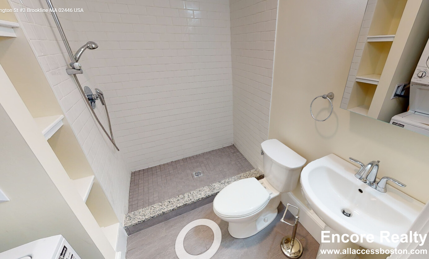 672 Washington St, Aspinwall Hill