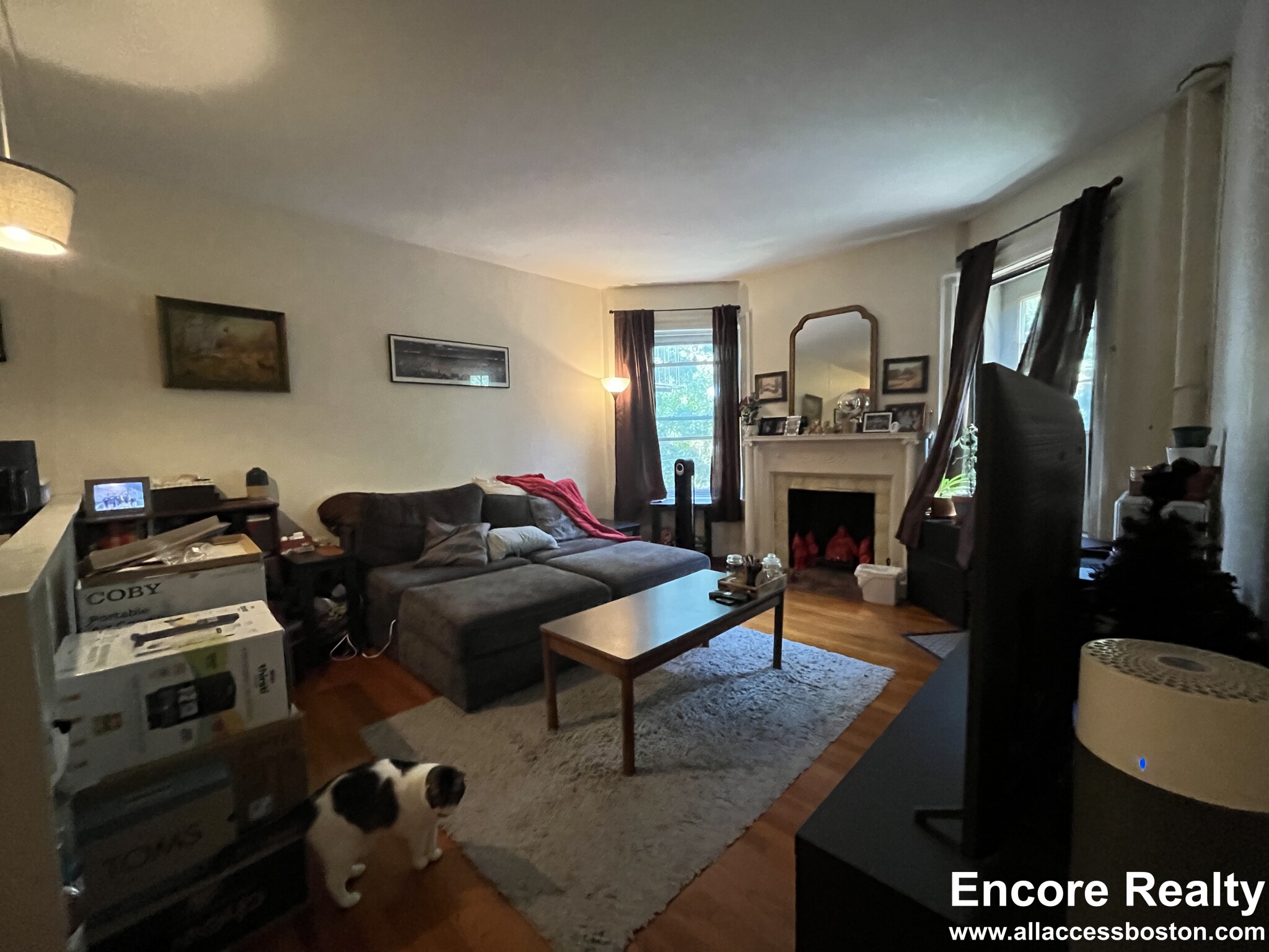 1071 Beacon St, Longwood