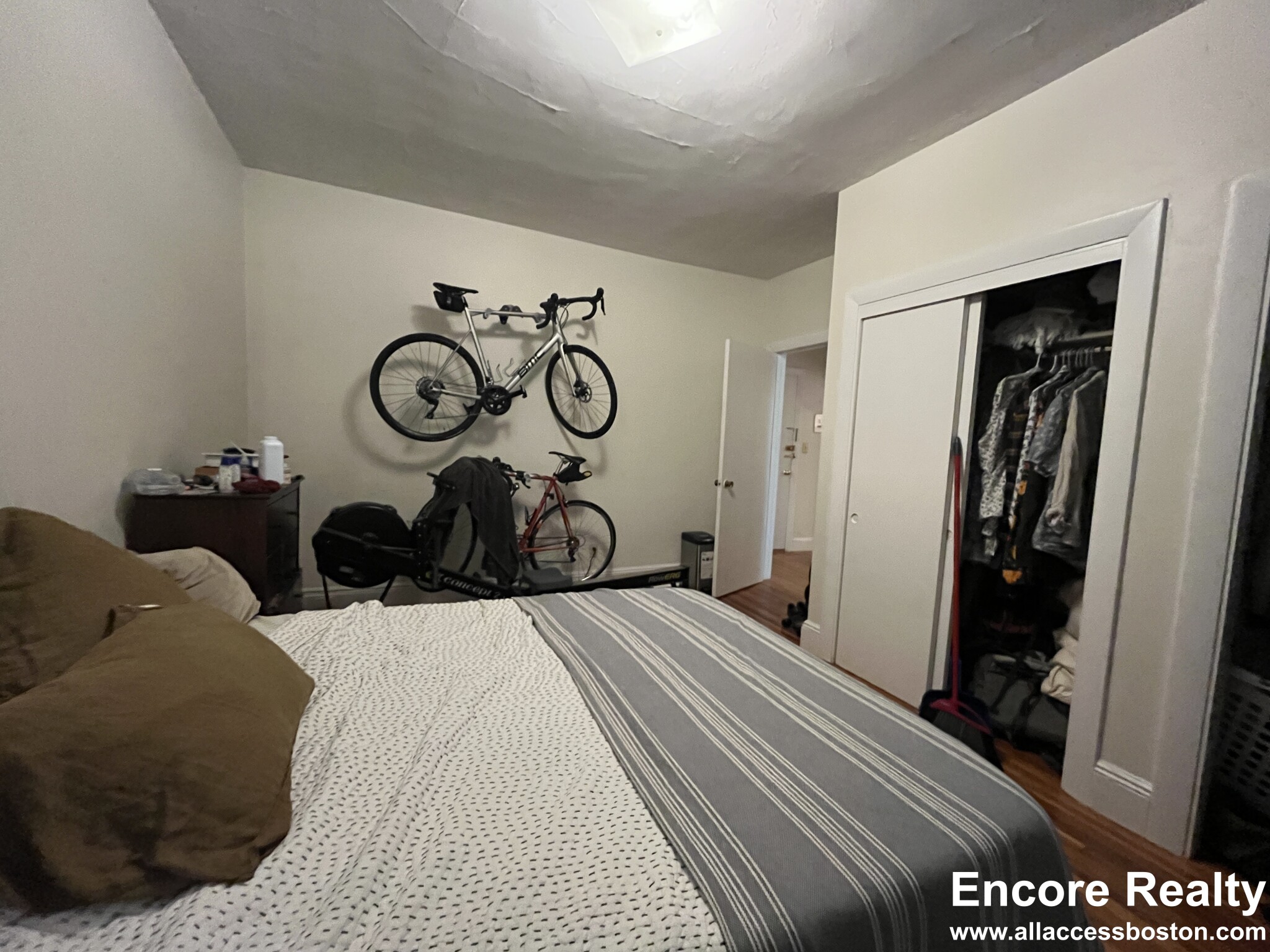 33 Lancaster Ter, Corey Hill