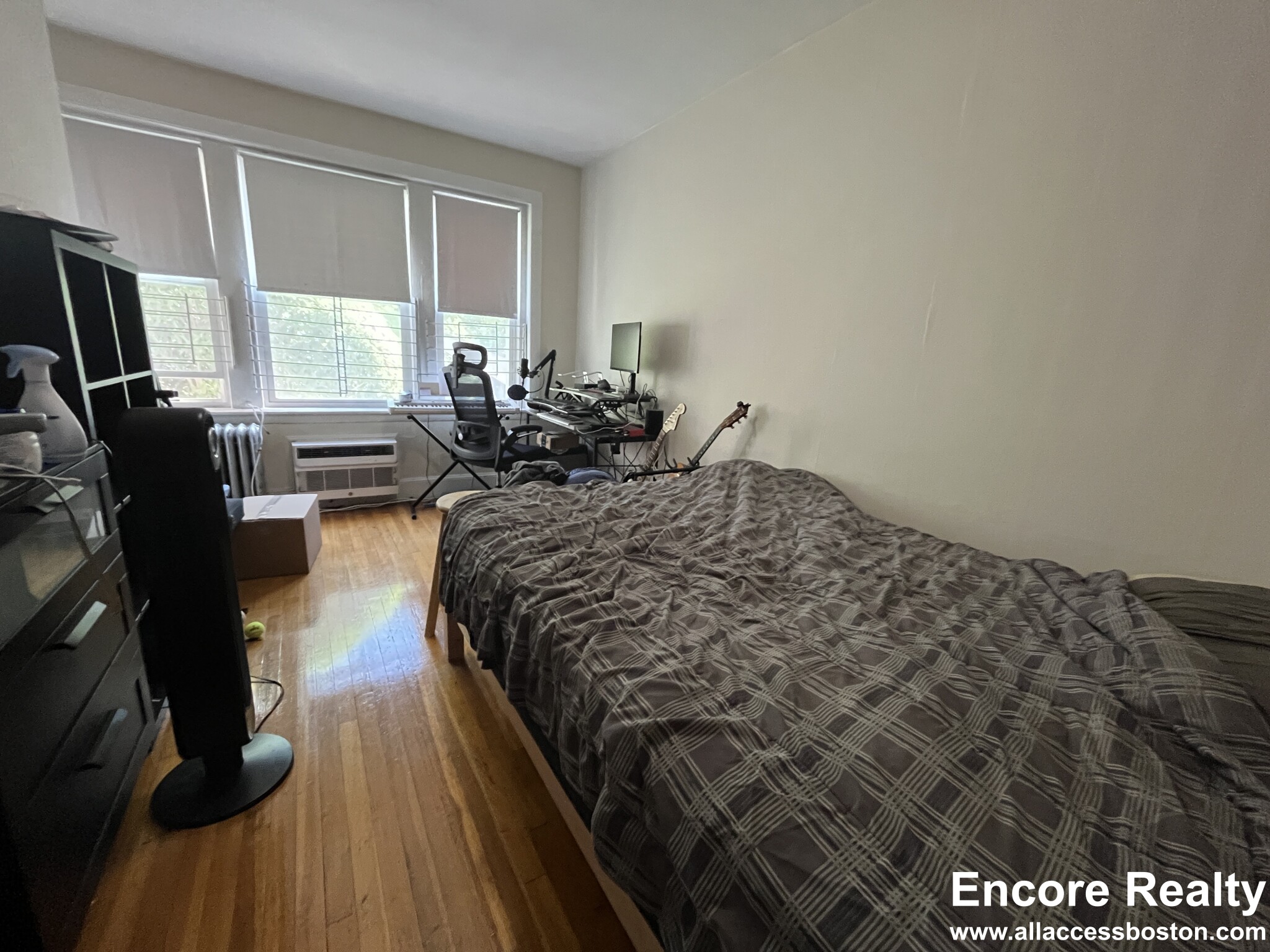 33 Lancaster Ter, Corey Hill