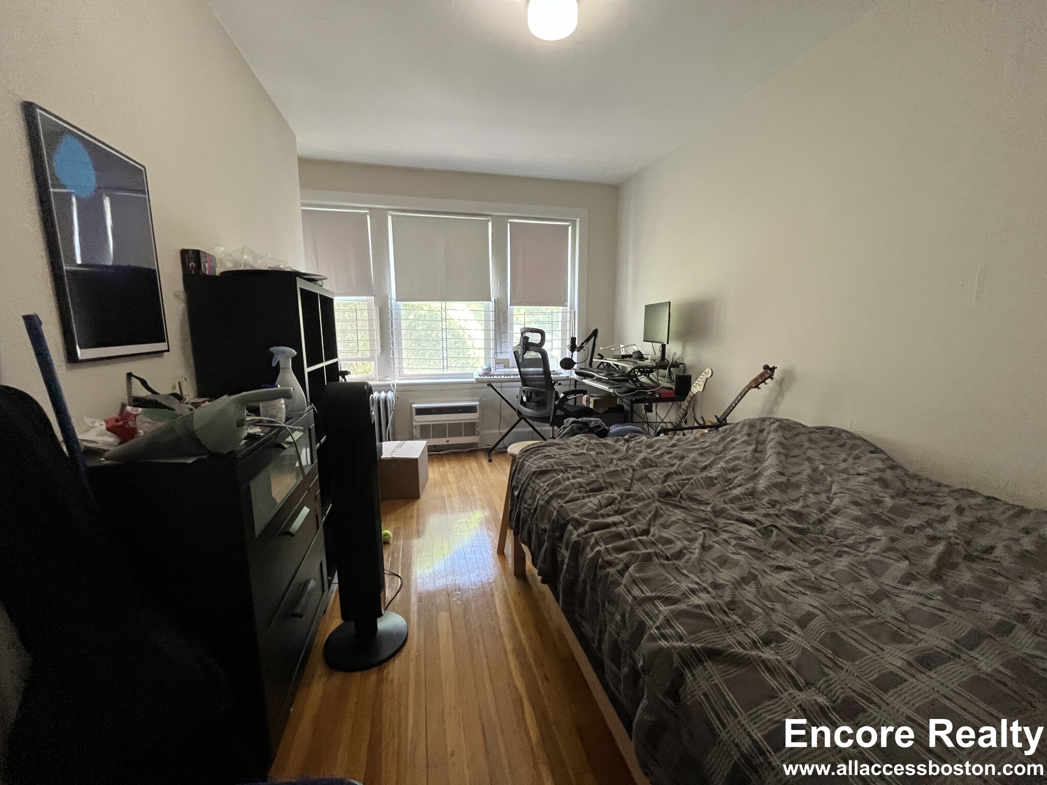 33 Lancaster Ter, Corey Hill