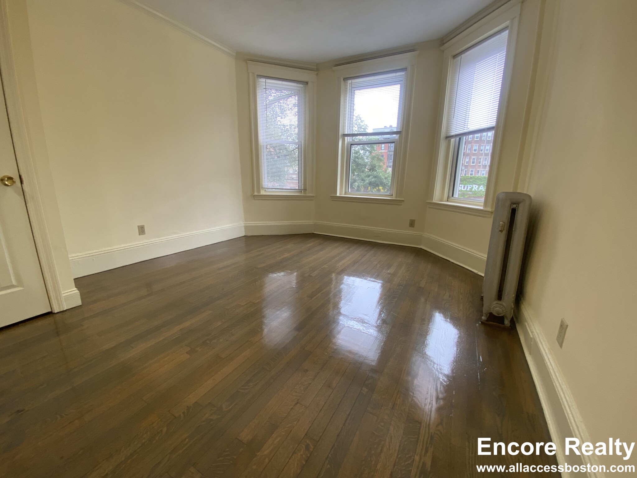 51 Queensberry St, Fenway