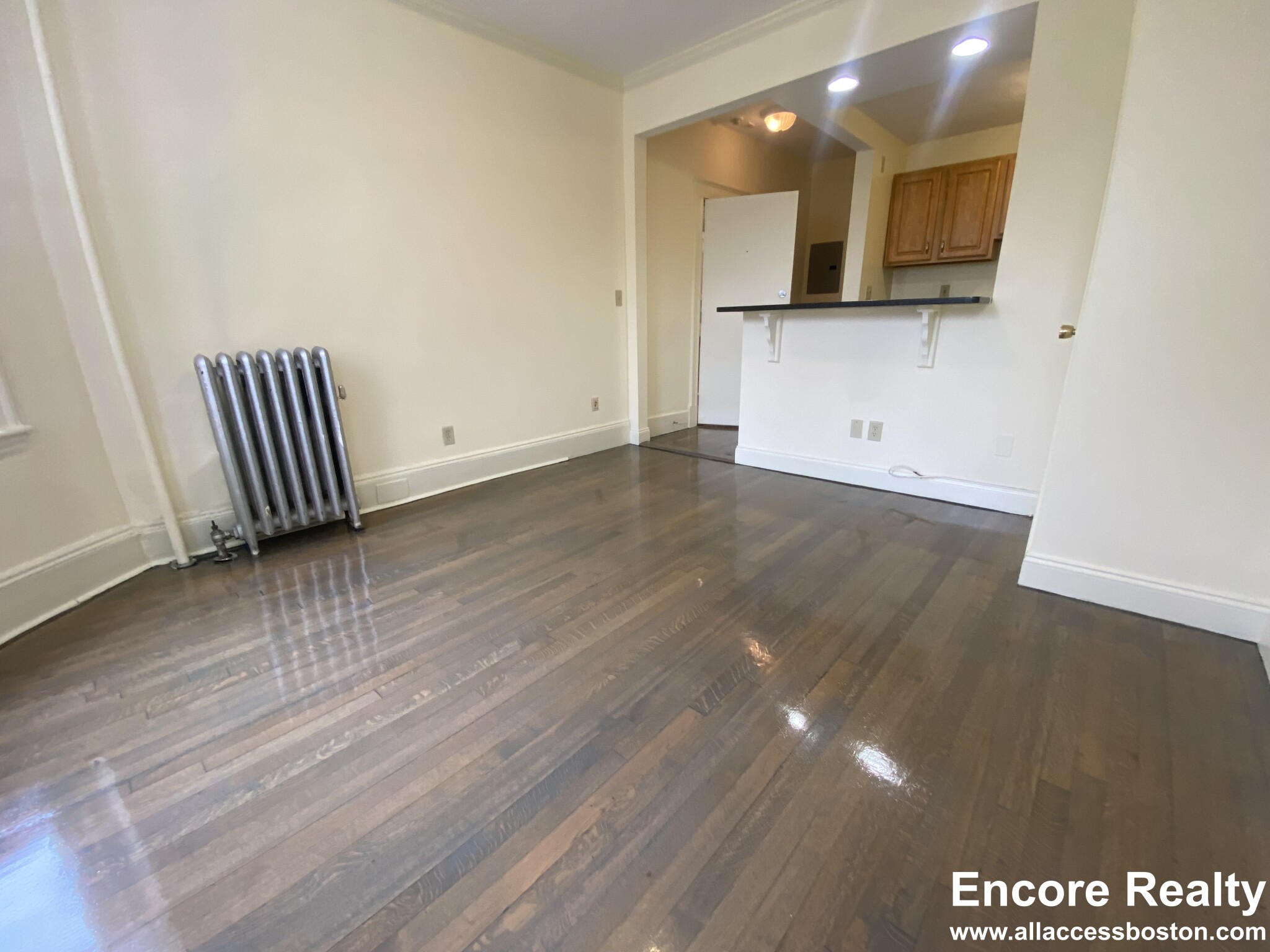 51 Queensberry St, Fenway