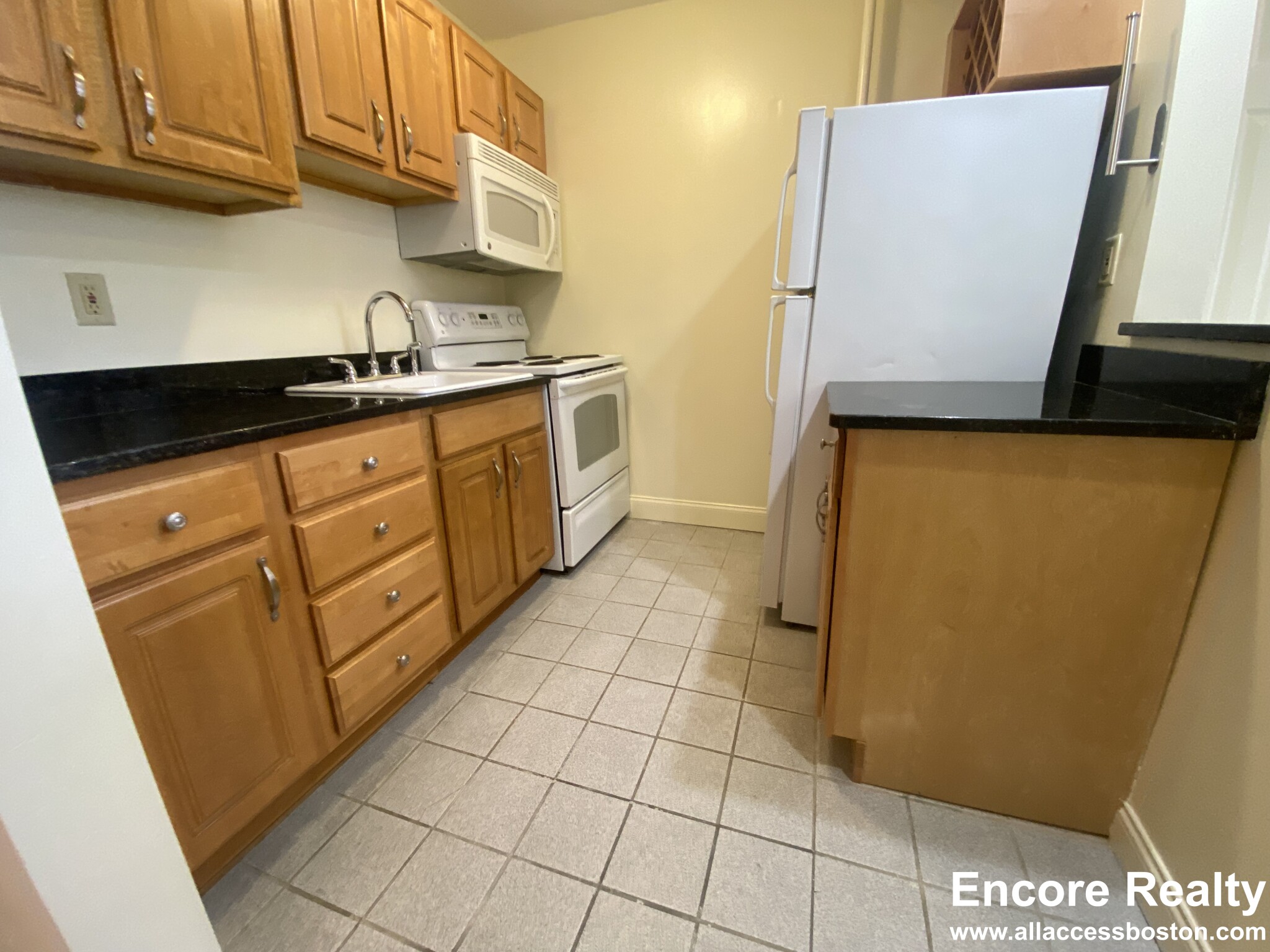 51 Queensberry St, Fenway