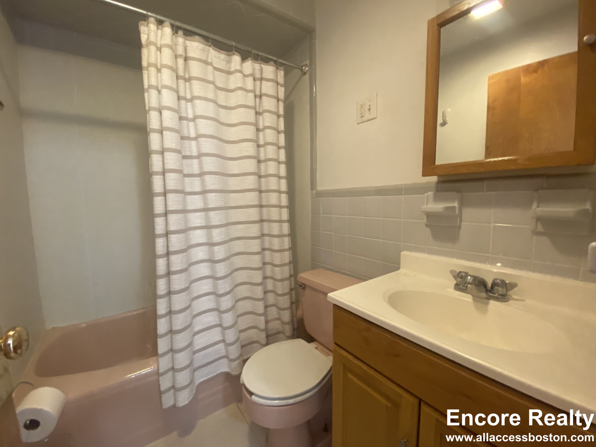 312 Tappan St, Aspinwall Hill