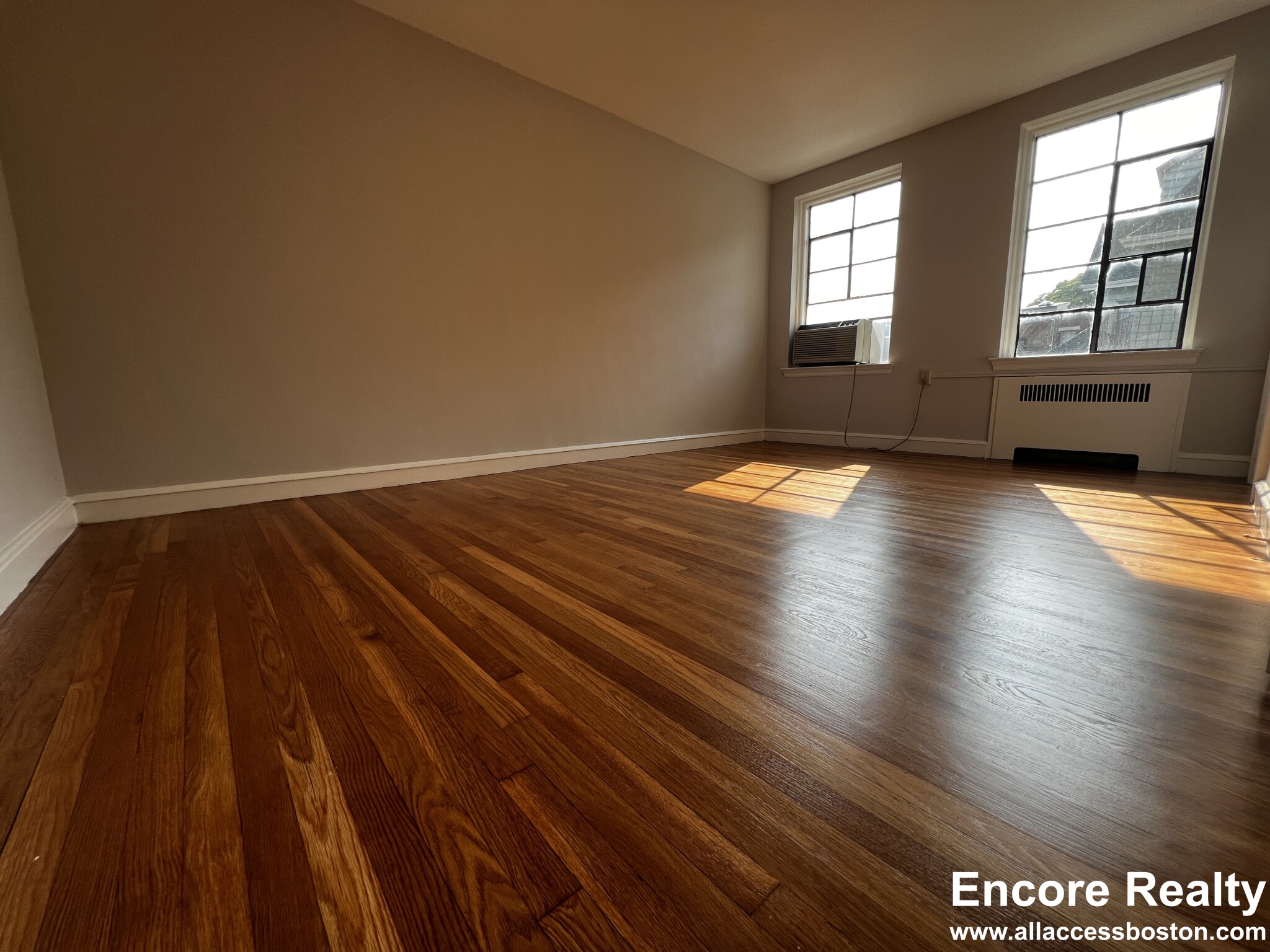 89 Longwood Ave, Coolidge Corner