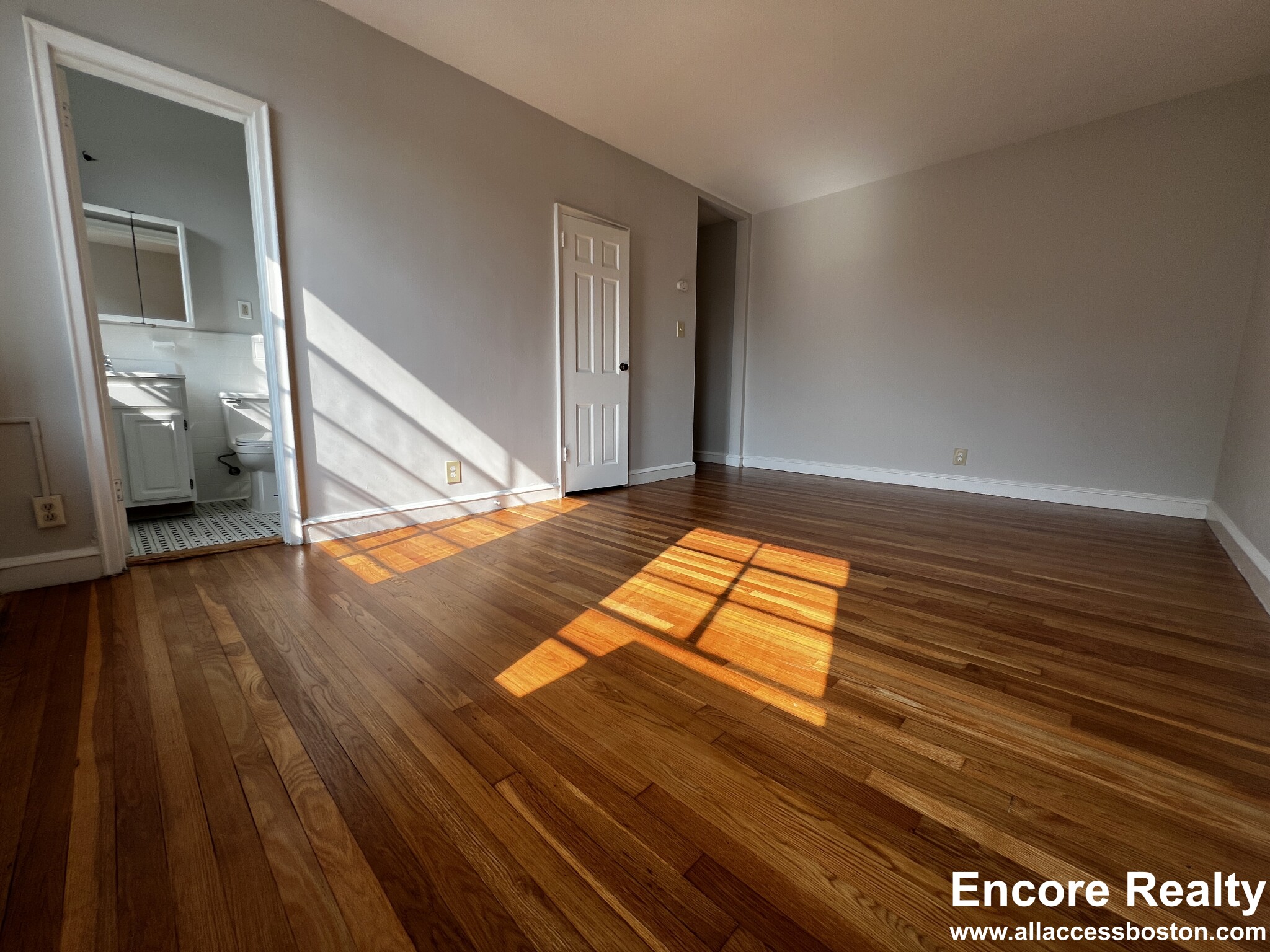 89 Longwood Ave, Coolidge Corner