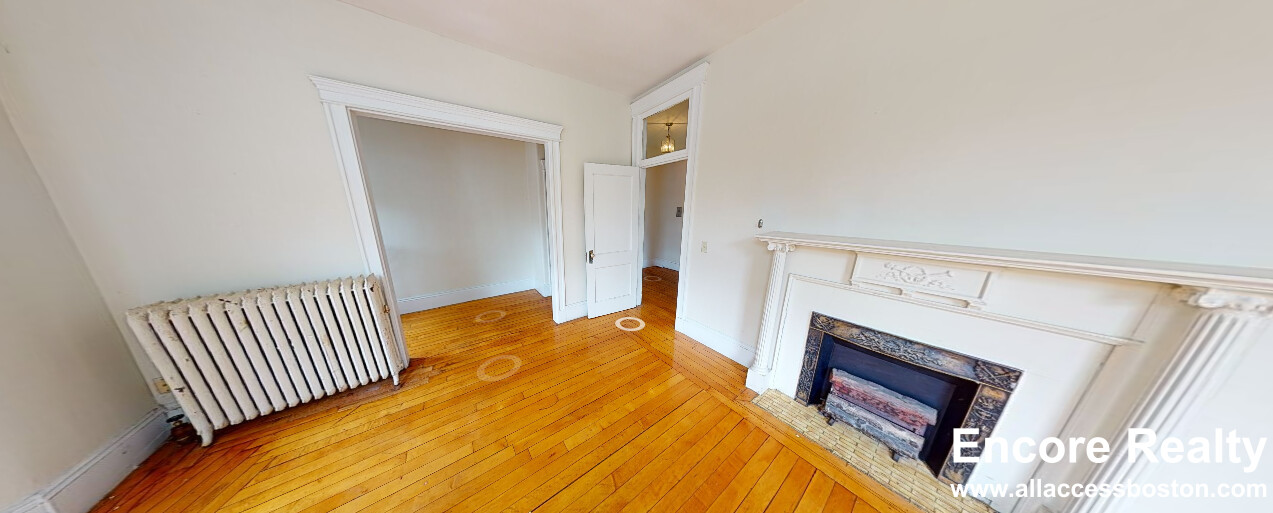 1822 Beacon St, Brookline