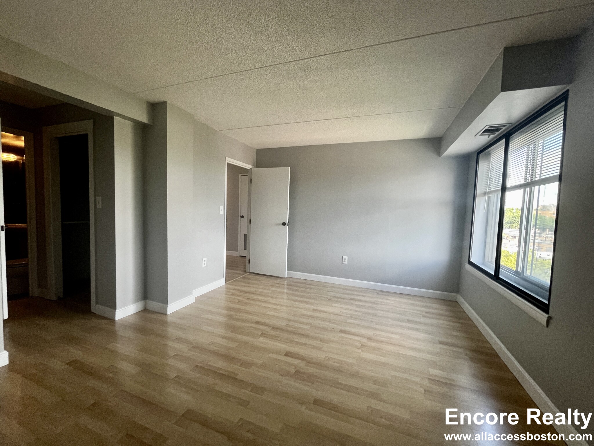 1243 Beacon St, Coolidge Corner