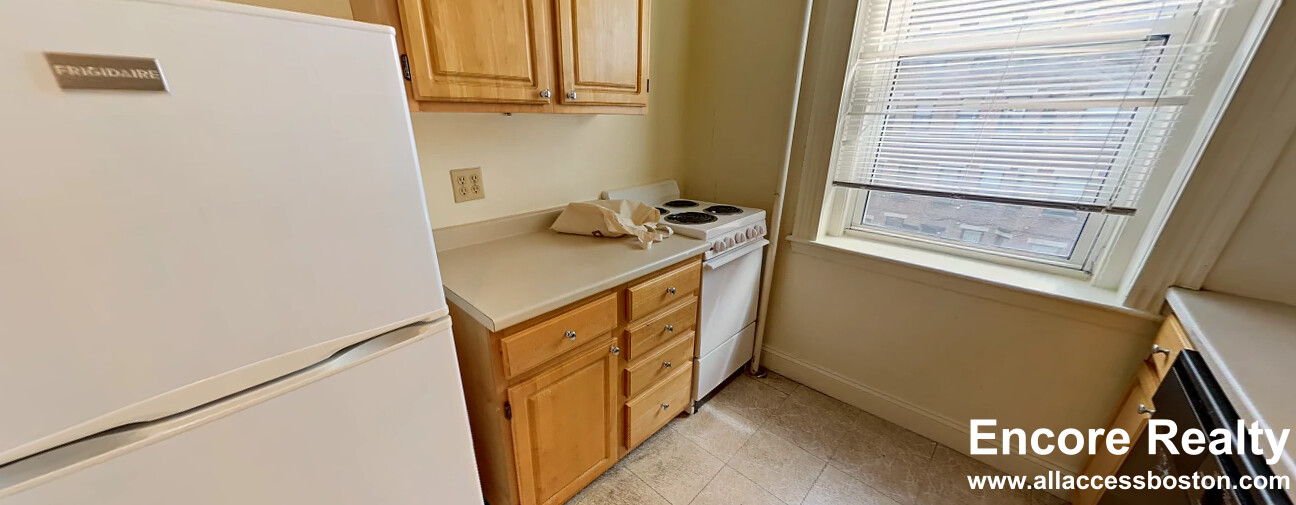 16 Queensberry St, Fenway