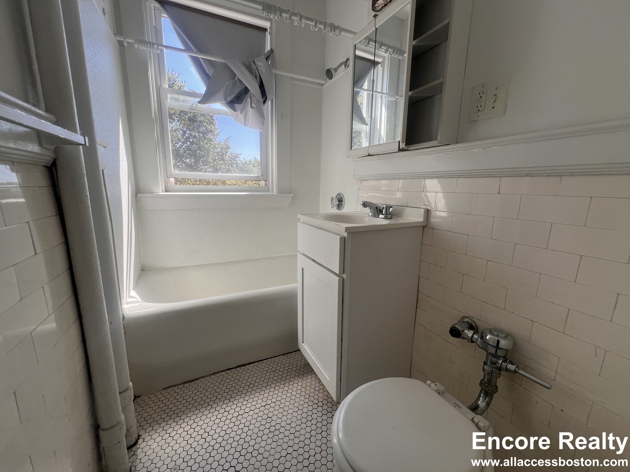 1167 Boylston St, Fenway