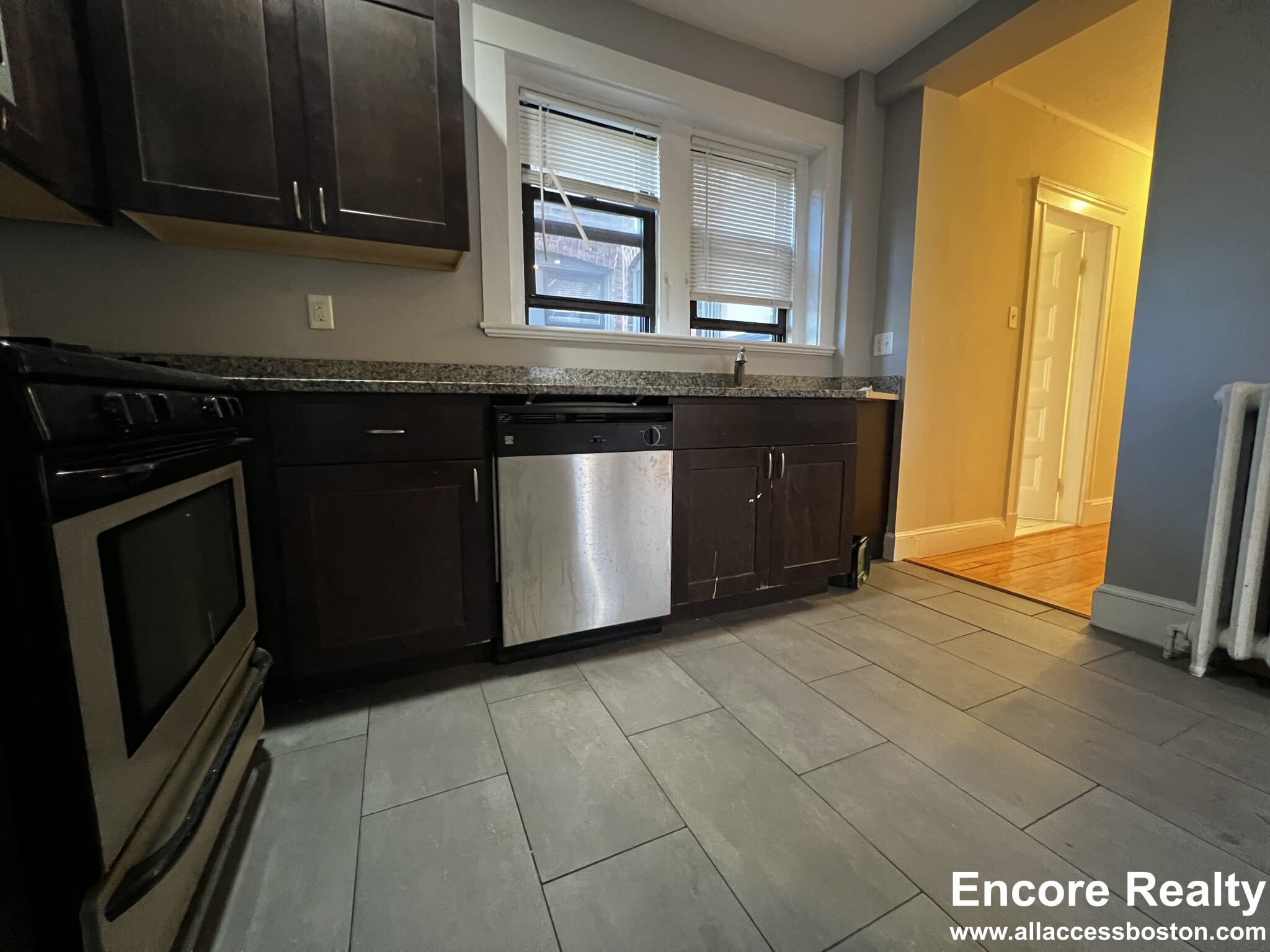 9 Upland Rd, Neighborhood Nine