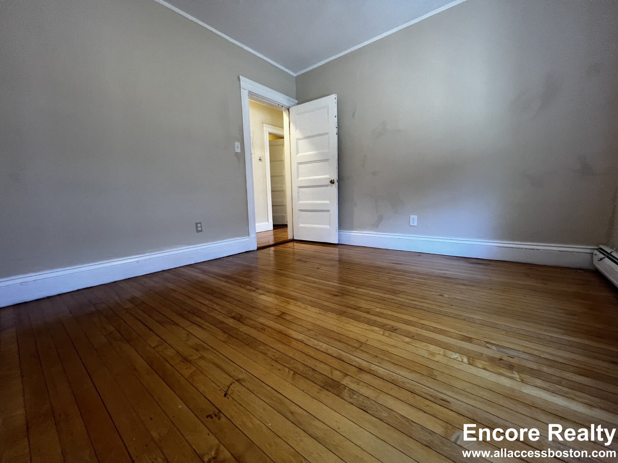 9 Upland Rd, Neighborhood Nine