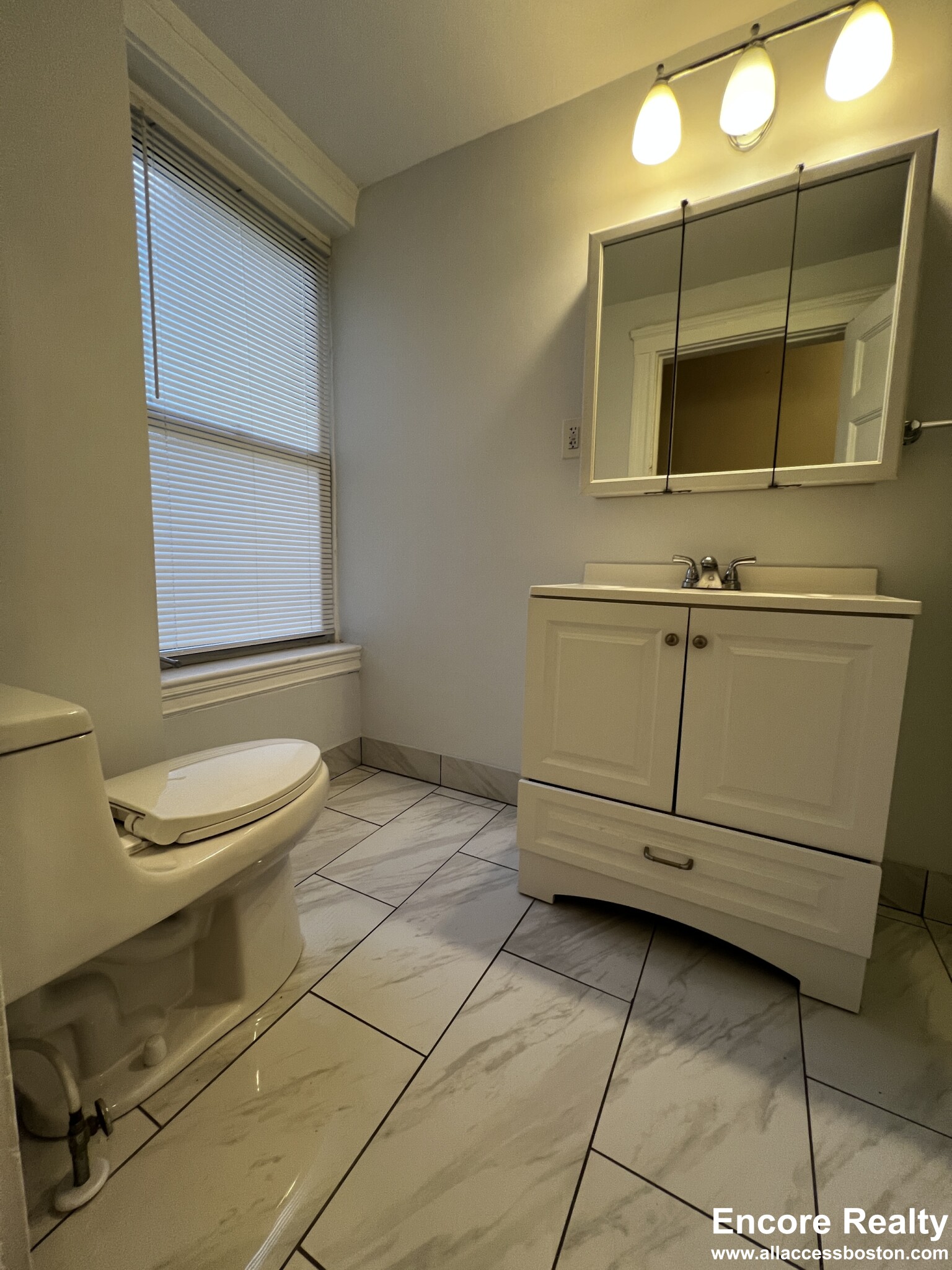 9 Upland Rd, Neighborhood Nine