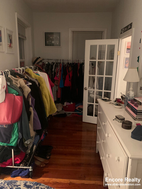 34 Charter St, North End