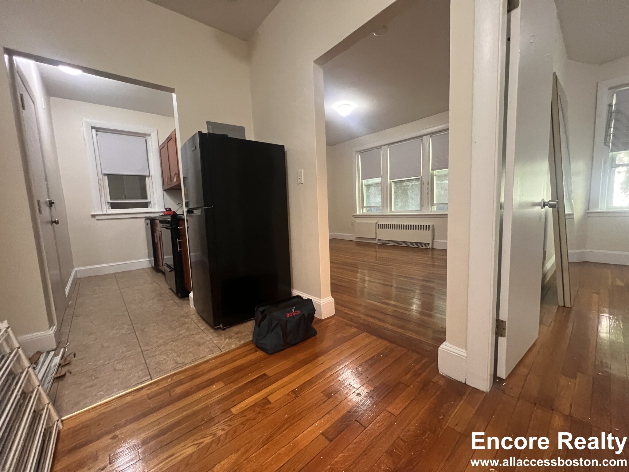 33 Lancaster Ter, Corey Hill