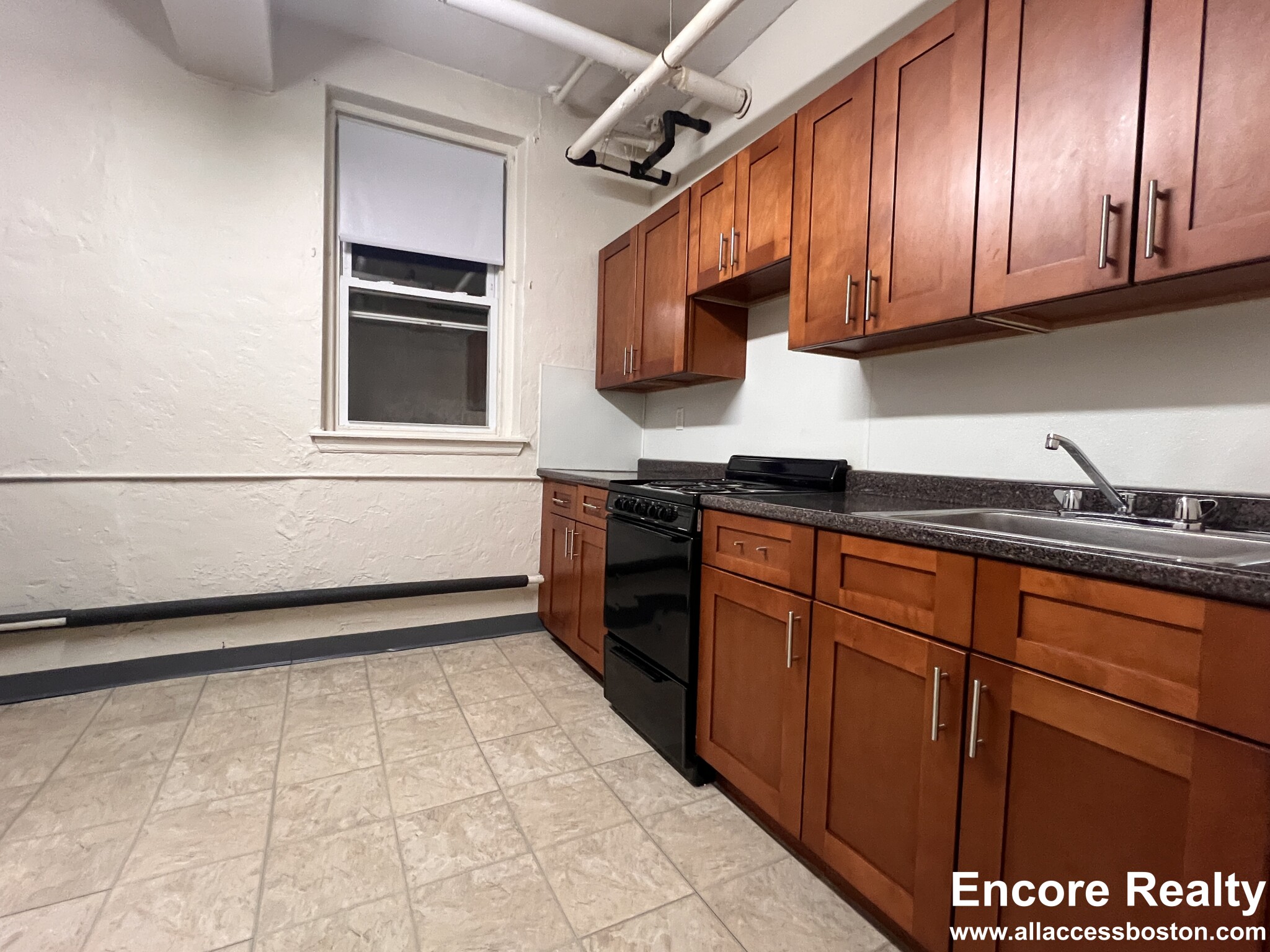 2045 Commonwealth Ave, Brighton