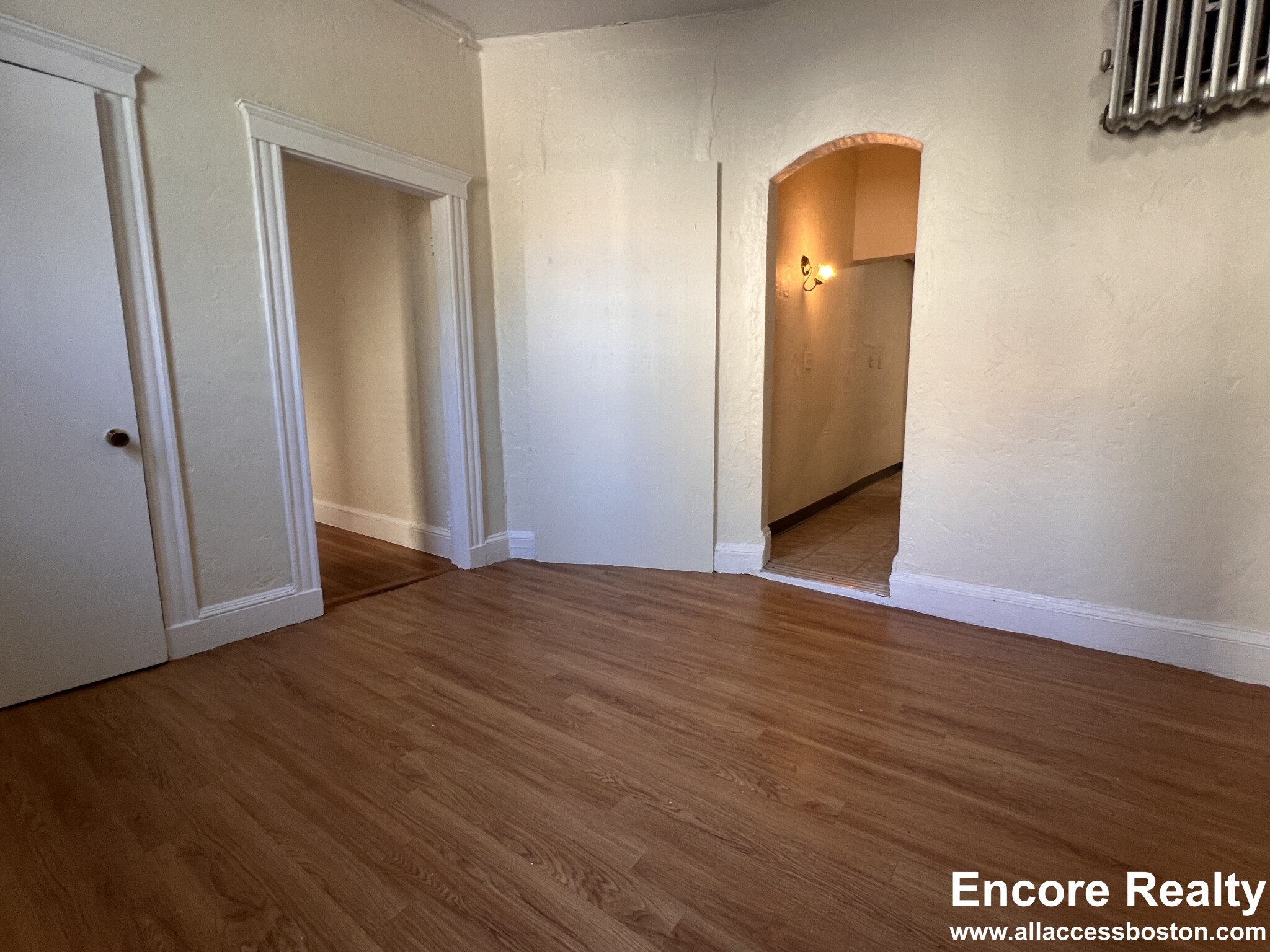 2045 Commonwealth Ave, Brighton