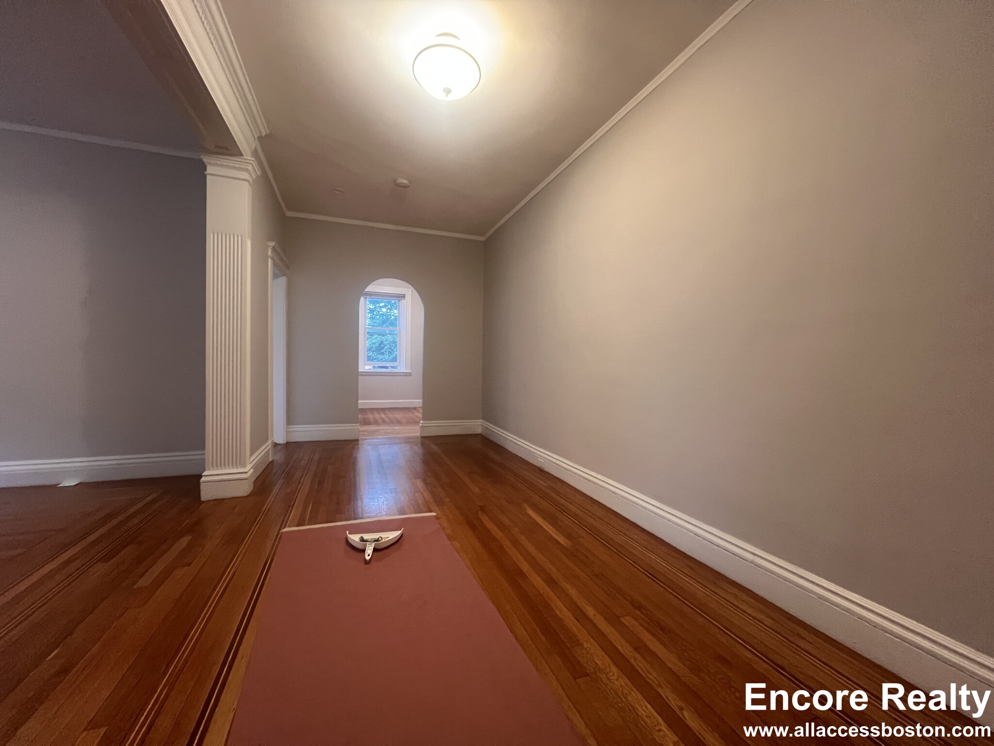 33 Stearns Rd, Coolidge Corner