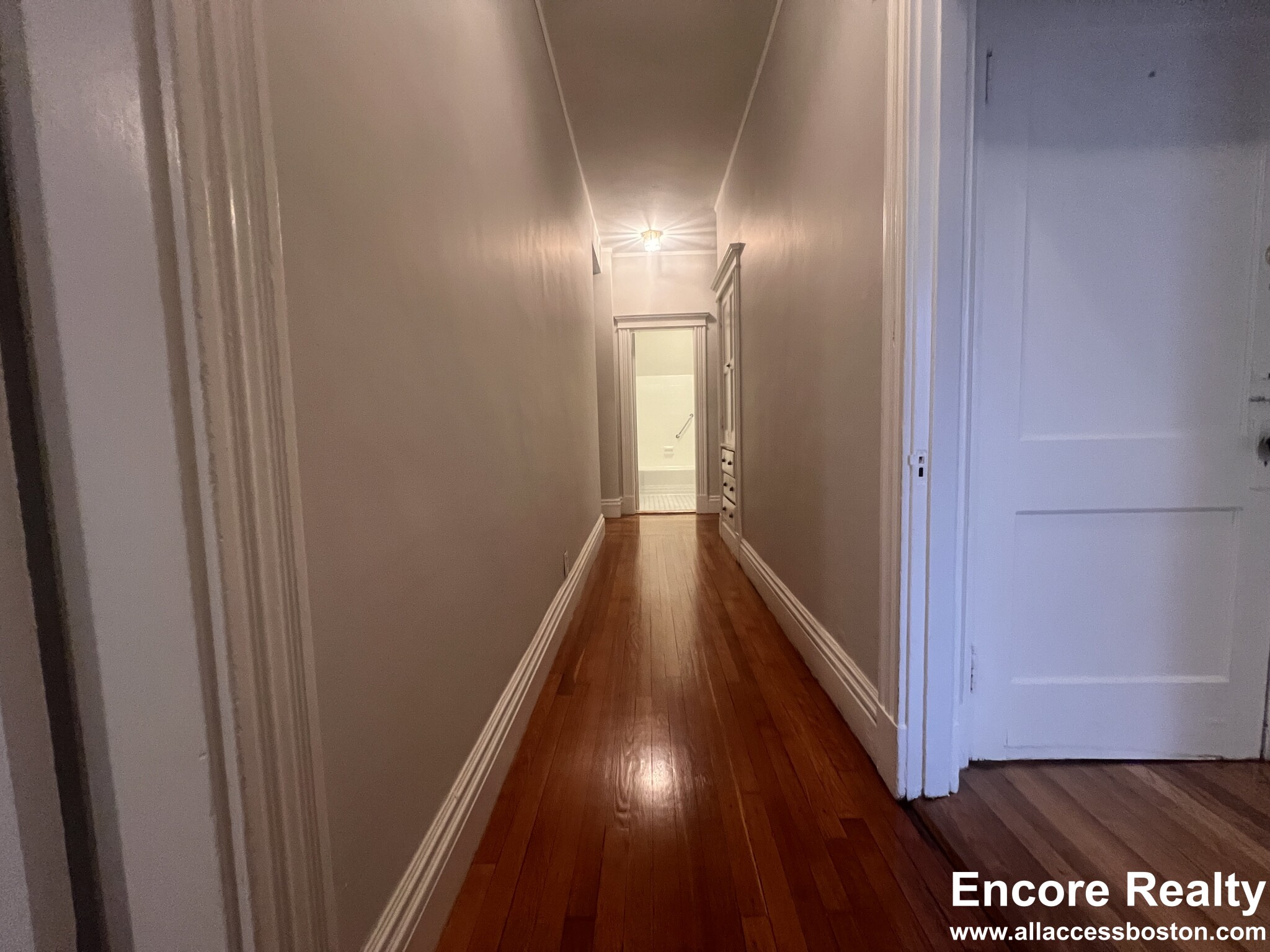 33 Stearns Rd, Coolidge Corner