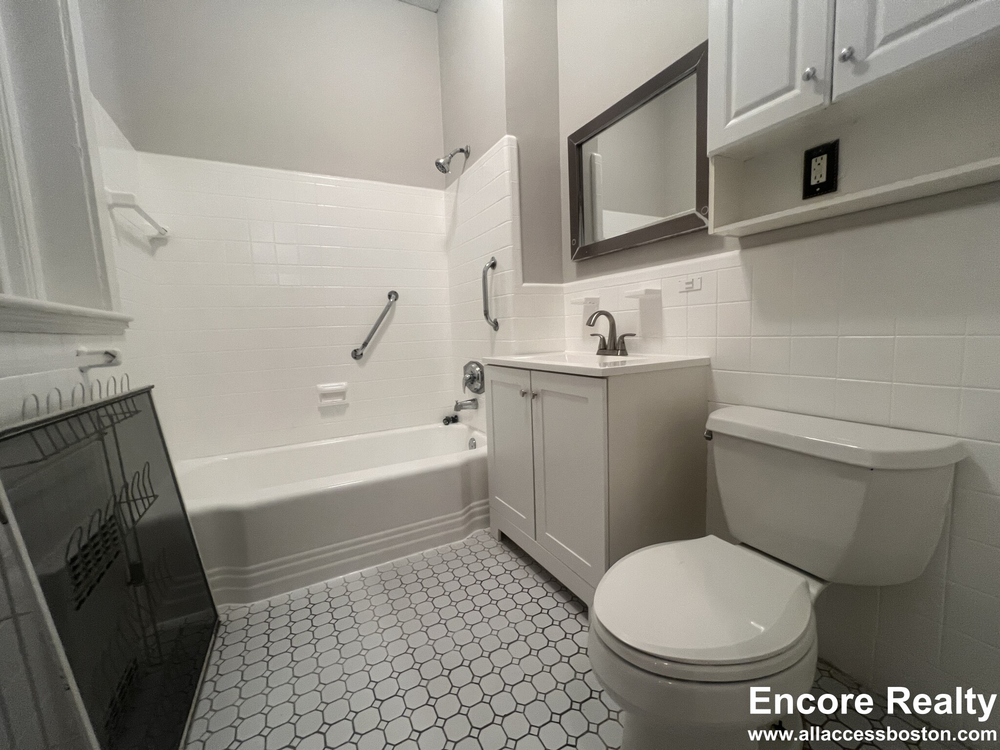 33 Stearns Rd, Coolidge Corner