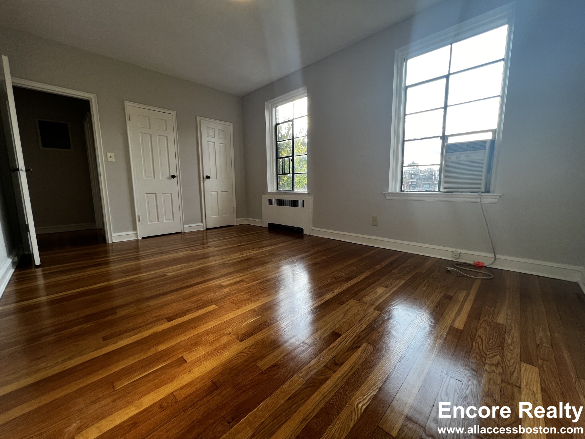 91 Longwood Ave, Coolidge Corner