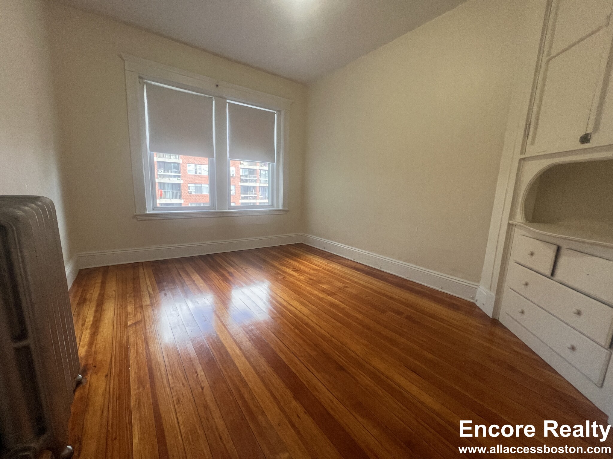 19 Mount Hood Rd, Brighton