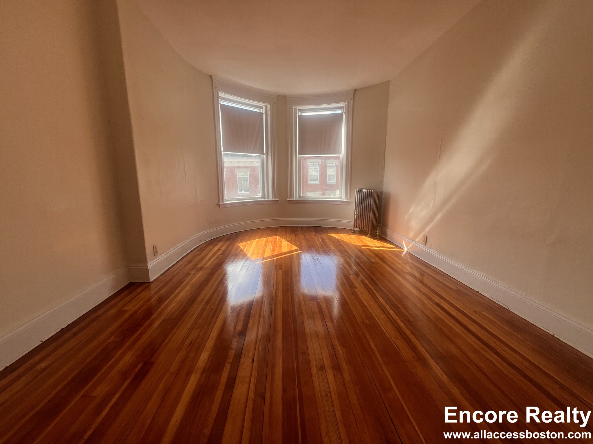 19 Mount Hood Rd, Brighton