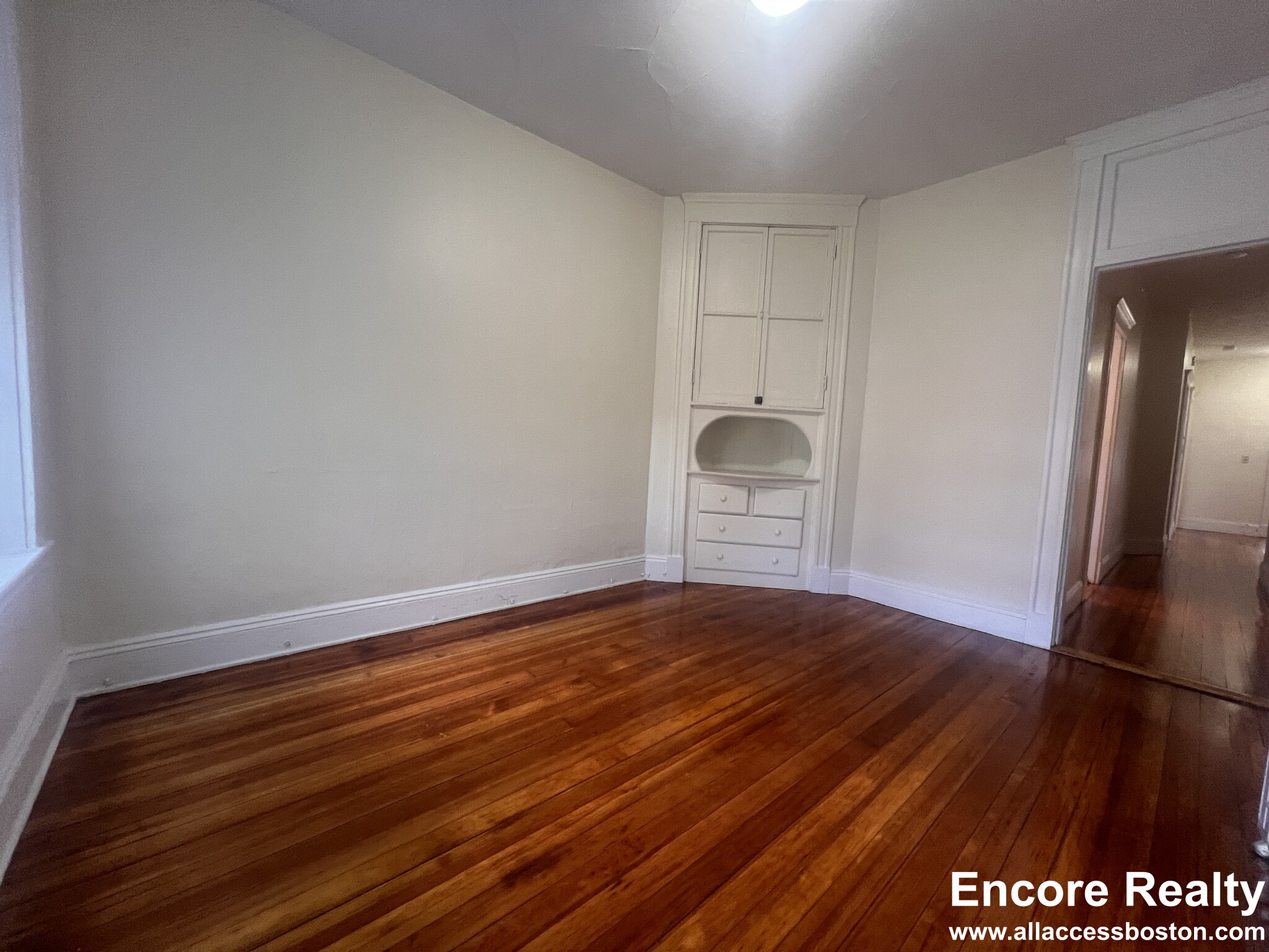 19 Mount Hood Rd, Brighton