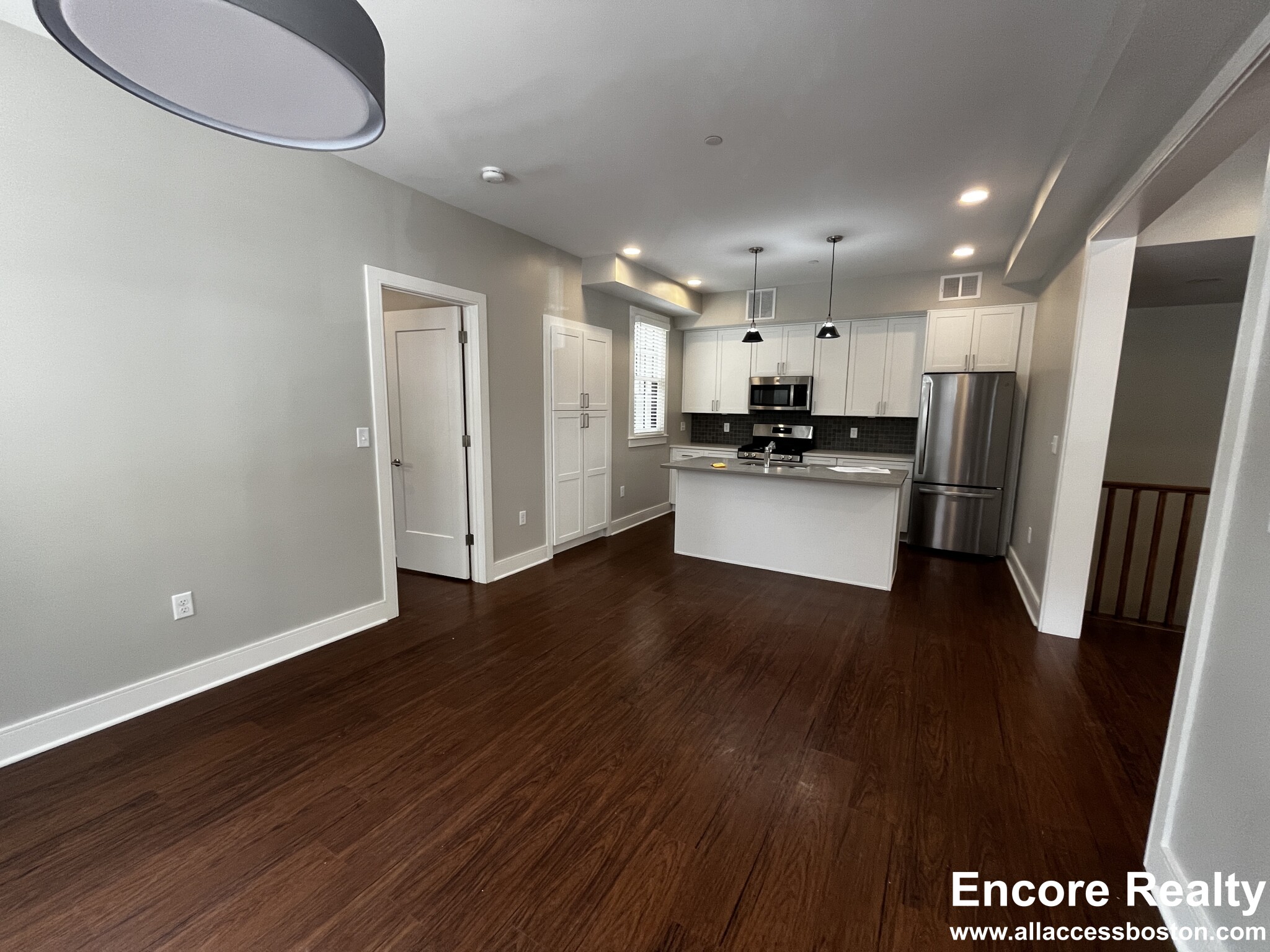 382 Harvard St, Mid-Cambridge