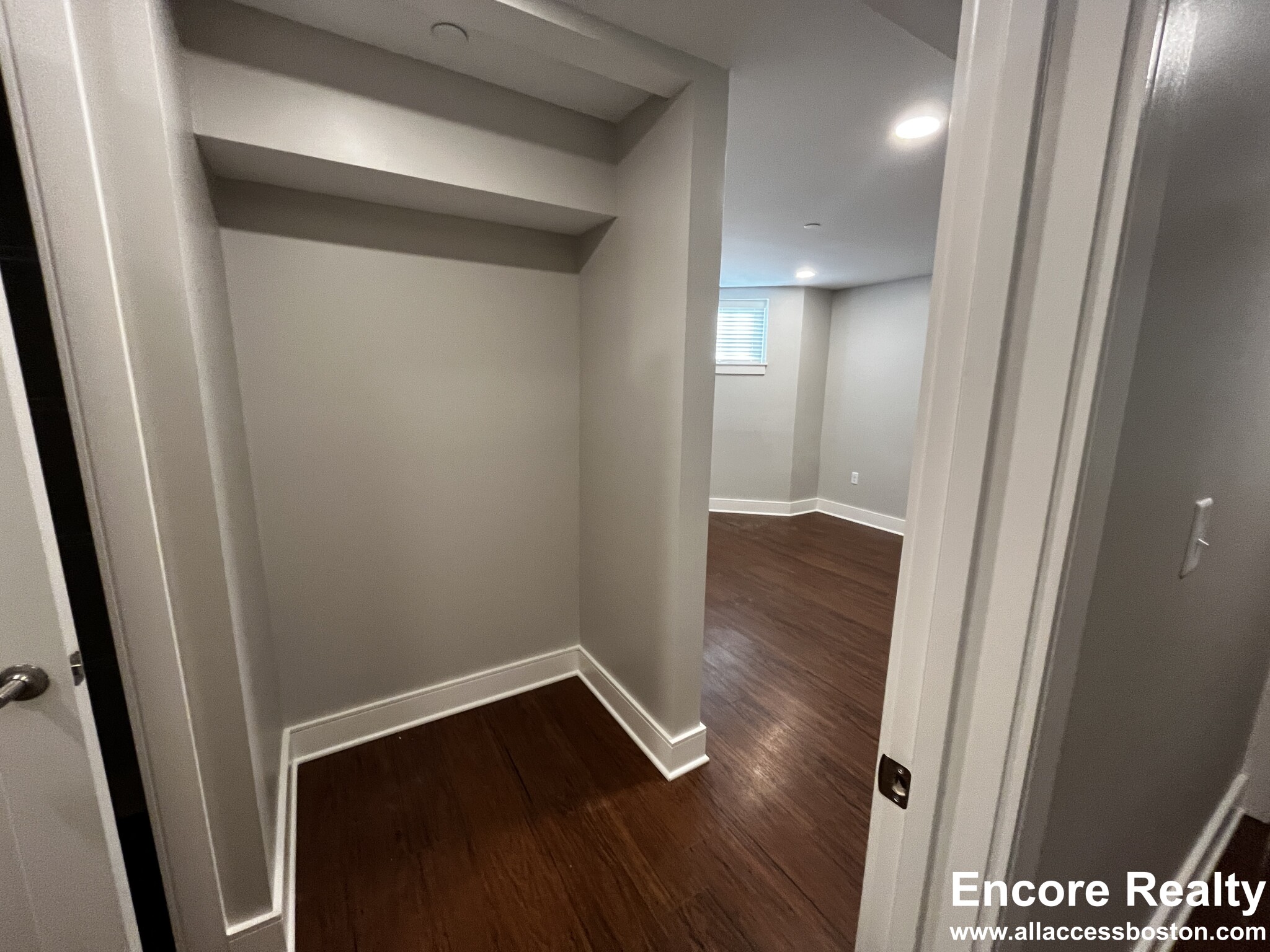 382 Harvard St, Mid-Cambridge