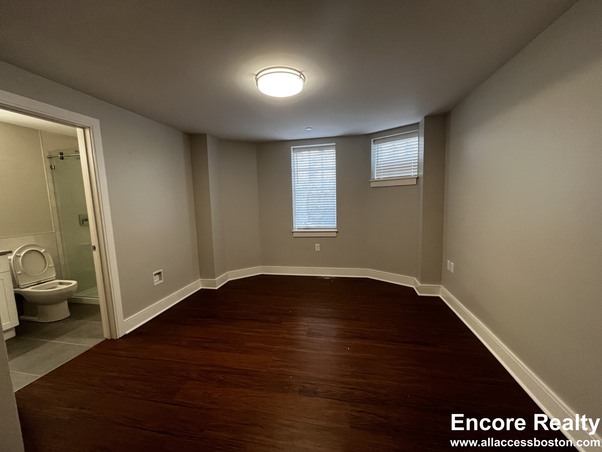 382 Harvard St, Mid-Cambridge