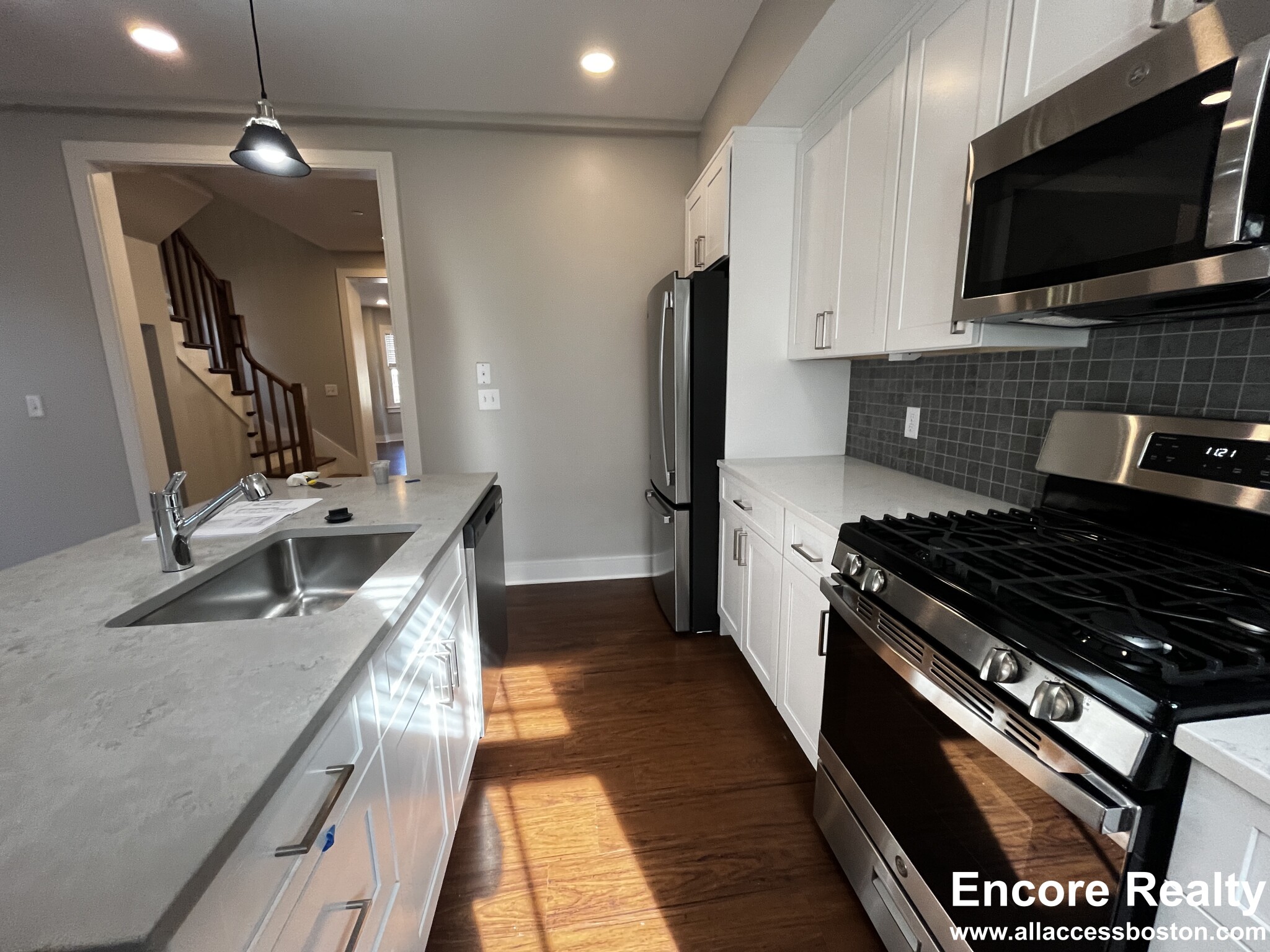 390 Harvard St, Mid-Cambridge