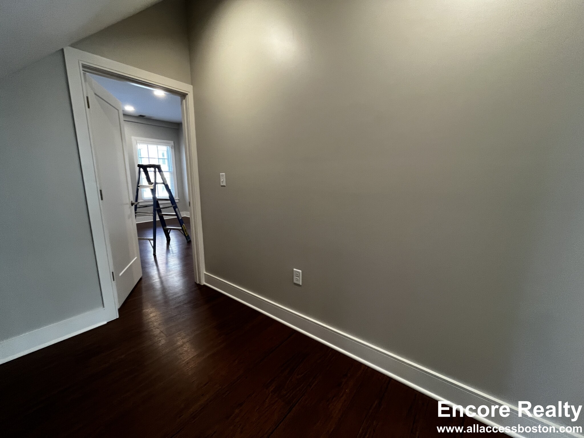 390 Harvard St, Mid-Cambridge