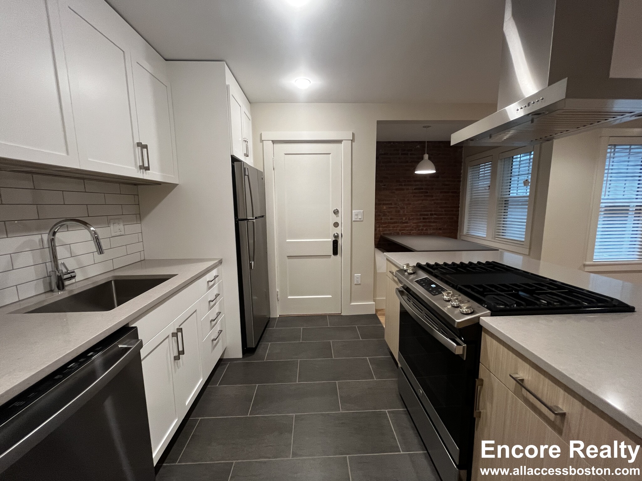 13 Story St, Harvard Square