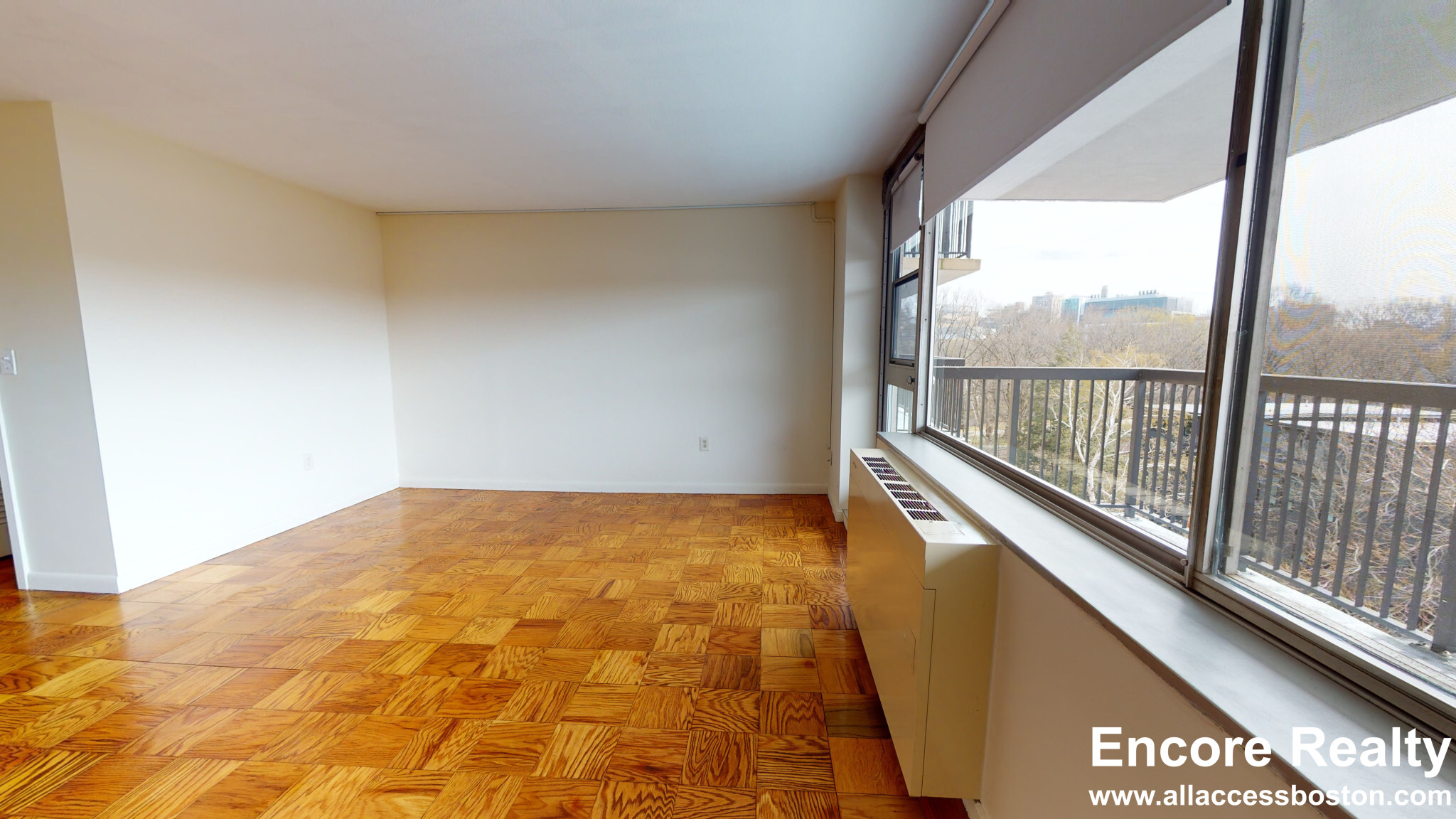 101 Monmouth St, Longwood