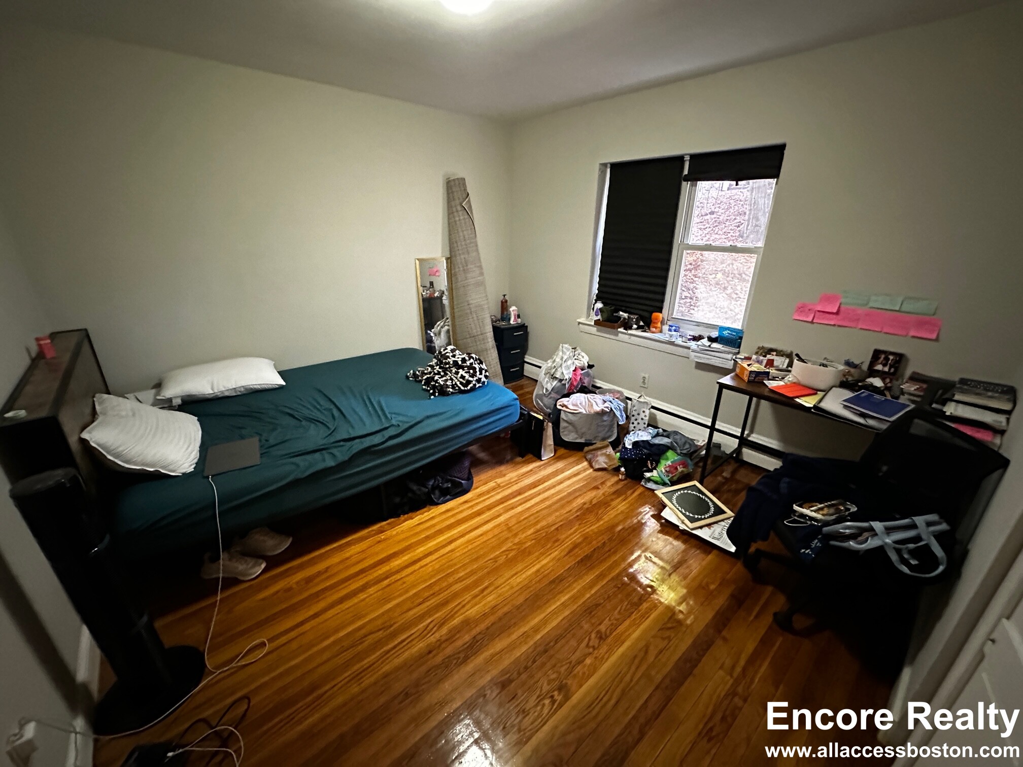 https://ygl-photos.s3.us-west-004.backblazeb2.com/6250W6718bfa573d84.jpg