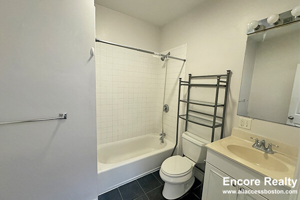 357 Prospect St, Wellington-Harrington