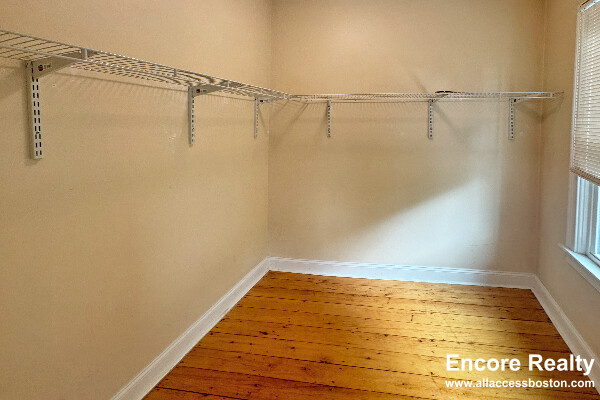 357 Prospect St, Wellington-Harrington