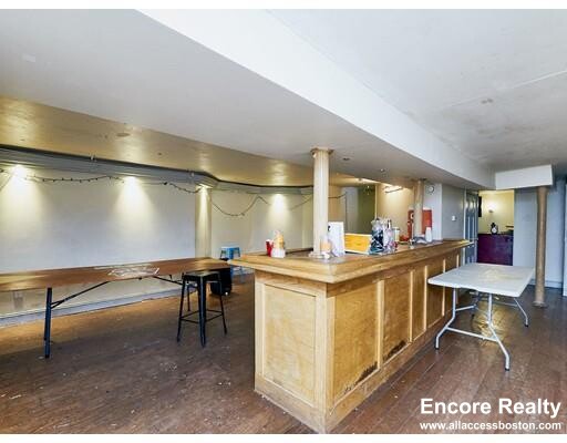 295 Foster St, Brighton