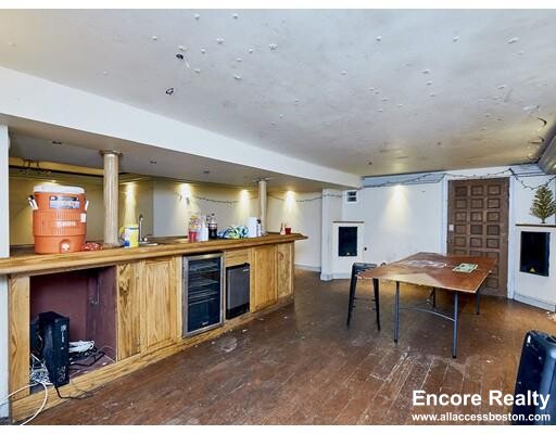 295 Foster St, Brighton