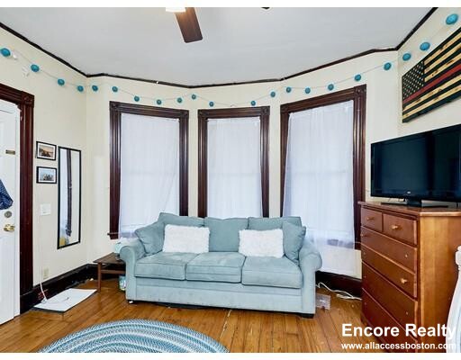 295 Foster St, Brighton