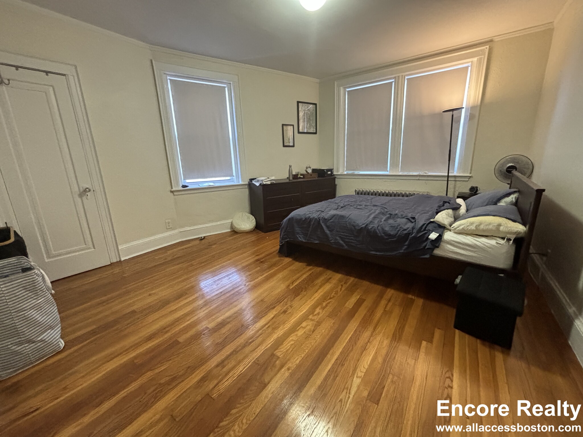 2045 Commonwealth Ave, Brighton