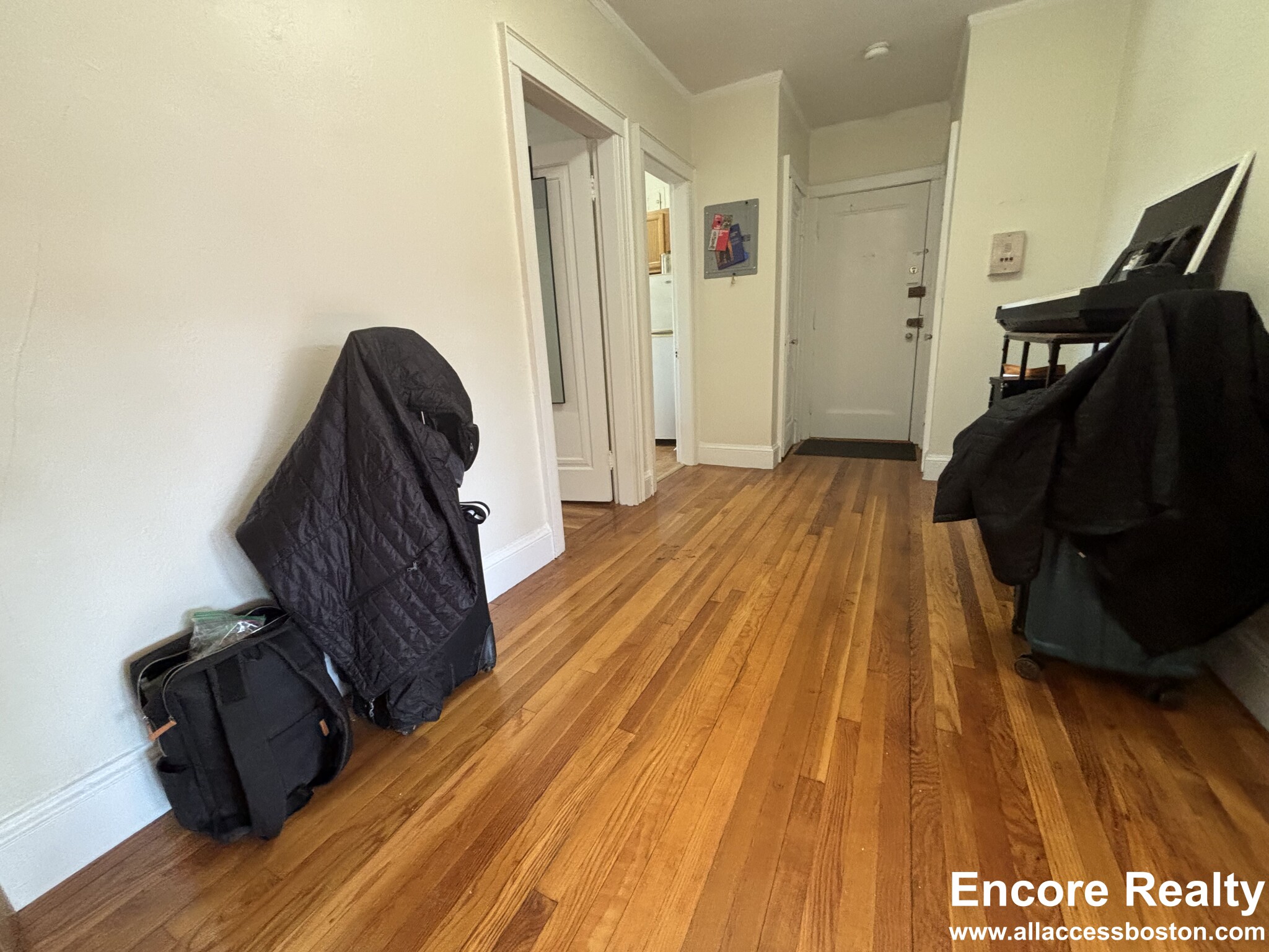 2045 Commonwealth Ave, Brighton