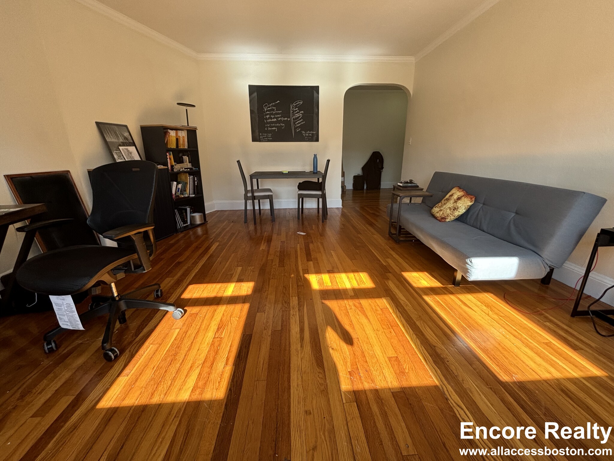 2045 Commonwealth Ave, Brighton