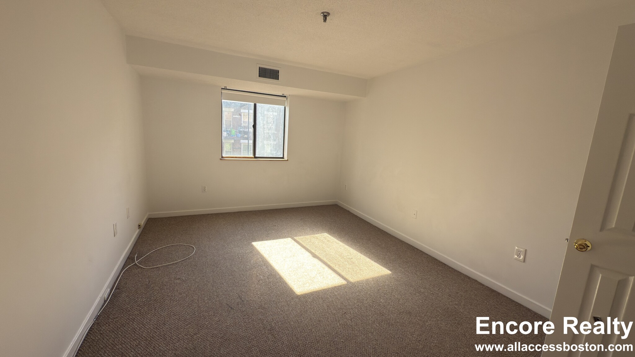 147 Kelton St, Allston