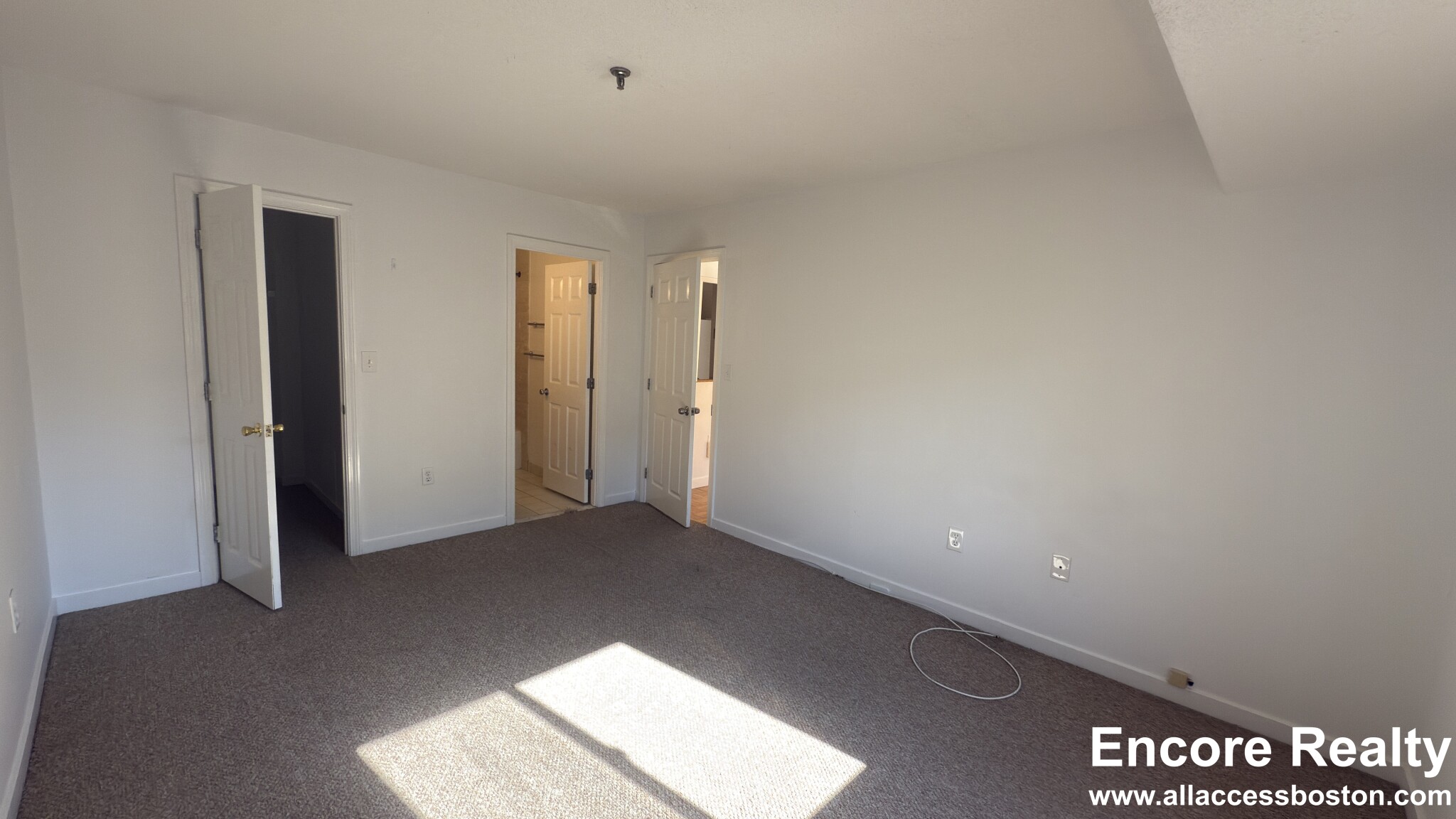 147 Kelton St, Allston