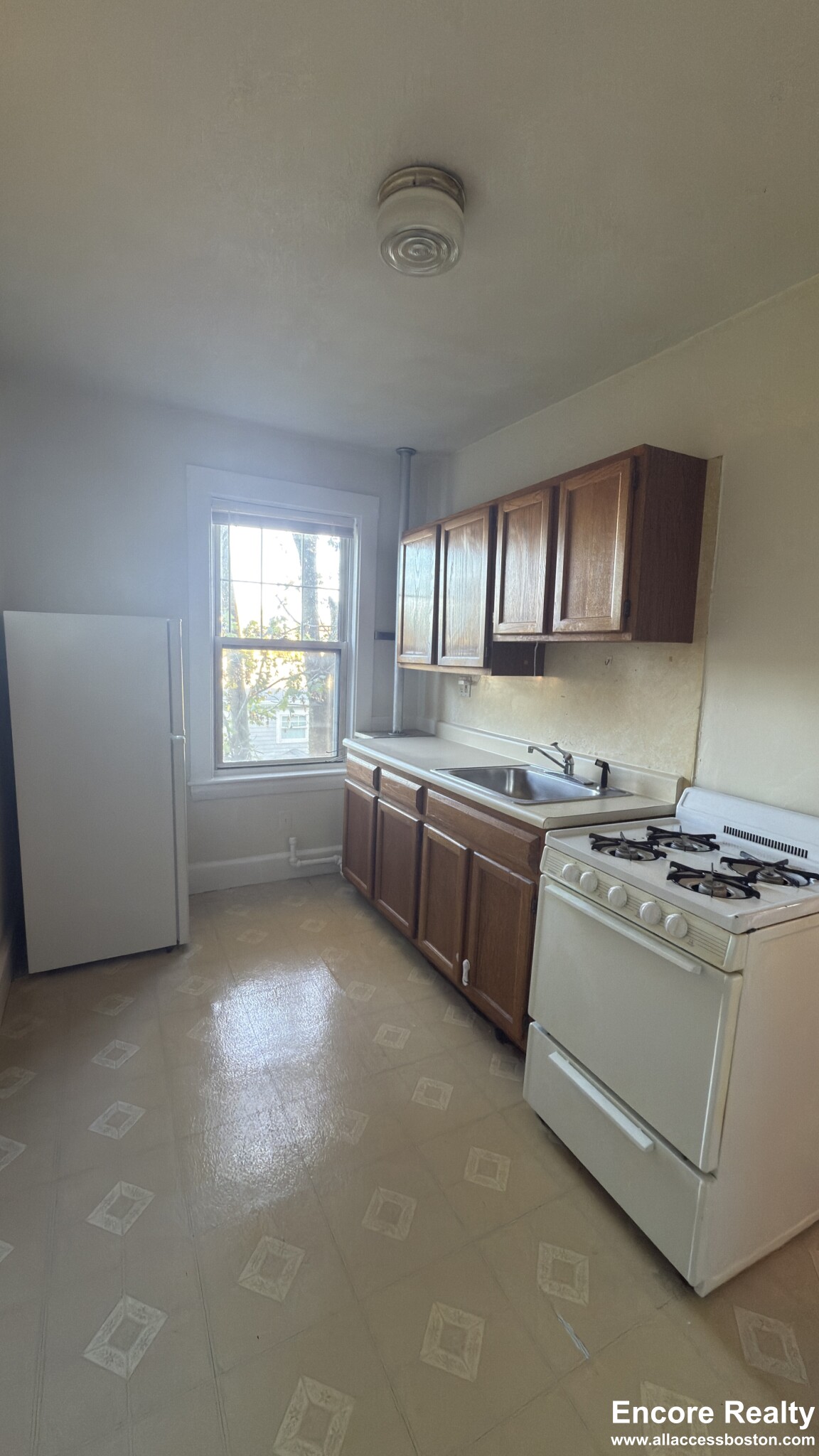 155 Summer St, Spring Hill